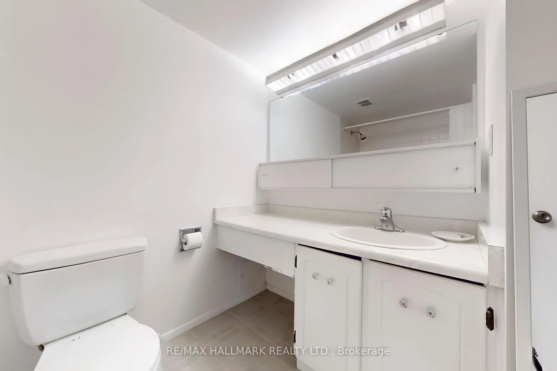 Photo 14 of Unit 1107, 7811 Yonge Street, Markham, Thornhill — HOMEH