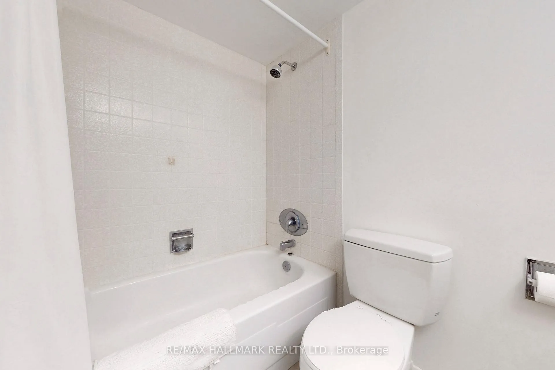 Photo 15 of Unit 1107, 7811 Yonge Street, Markham, Thornhill — HOMEH