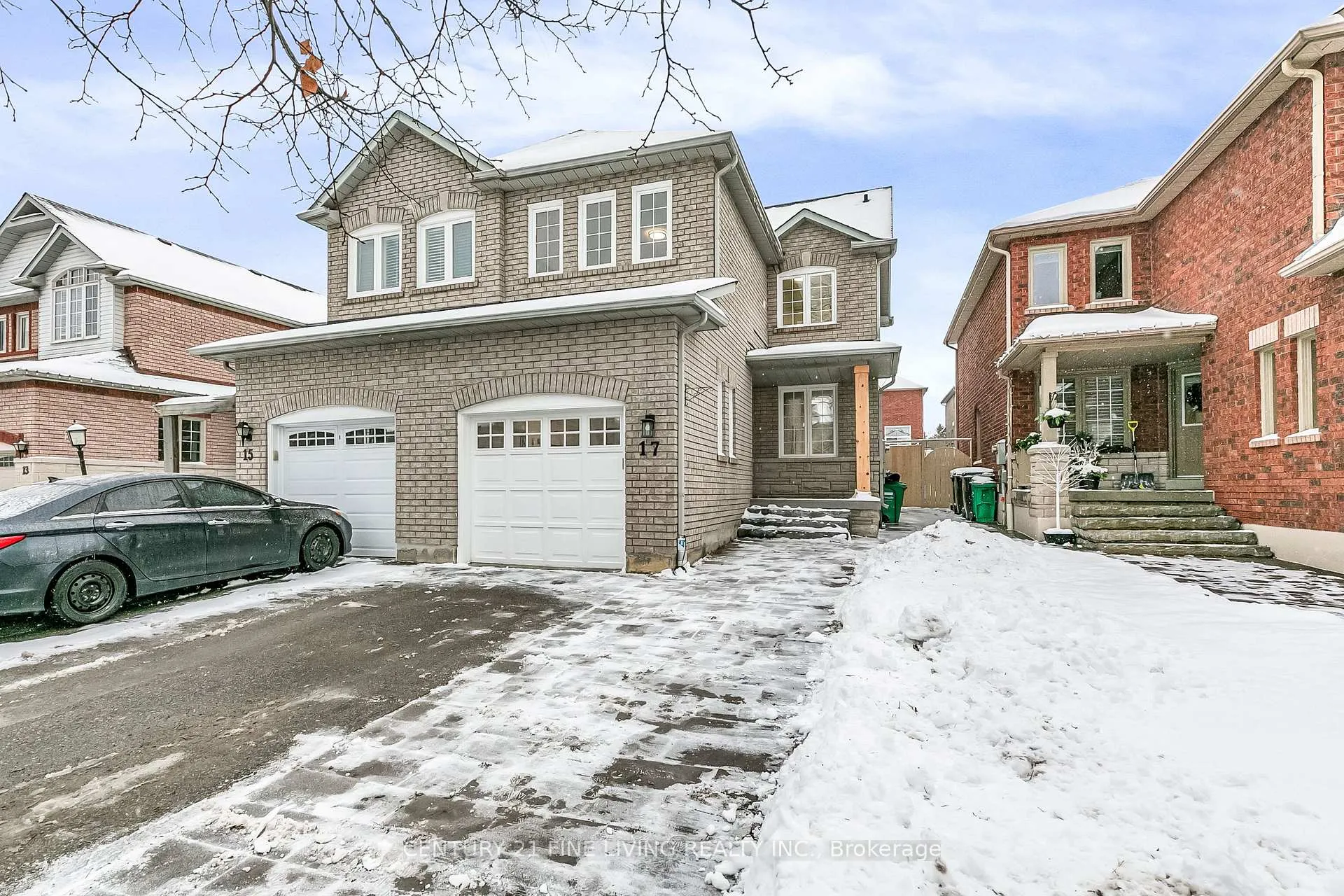 Photo 2 of 17 Wakely Boulevard, Caledon, Bolton West — HOMEH