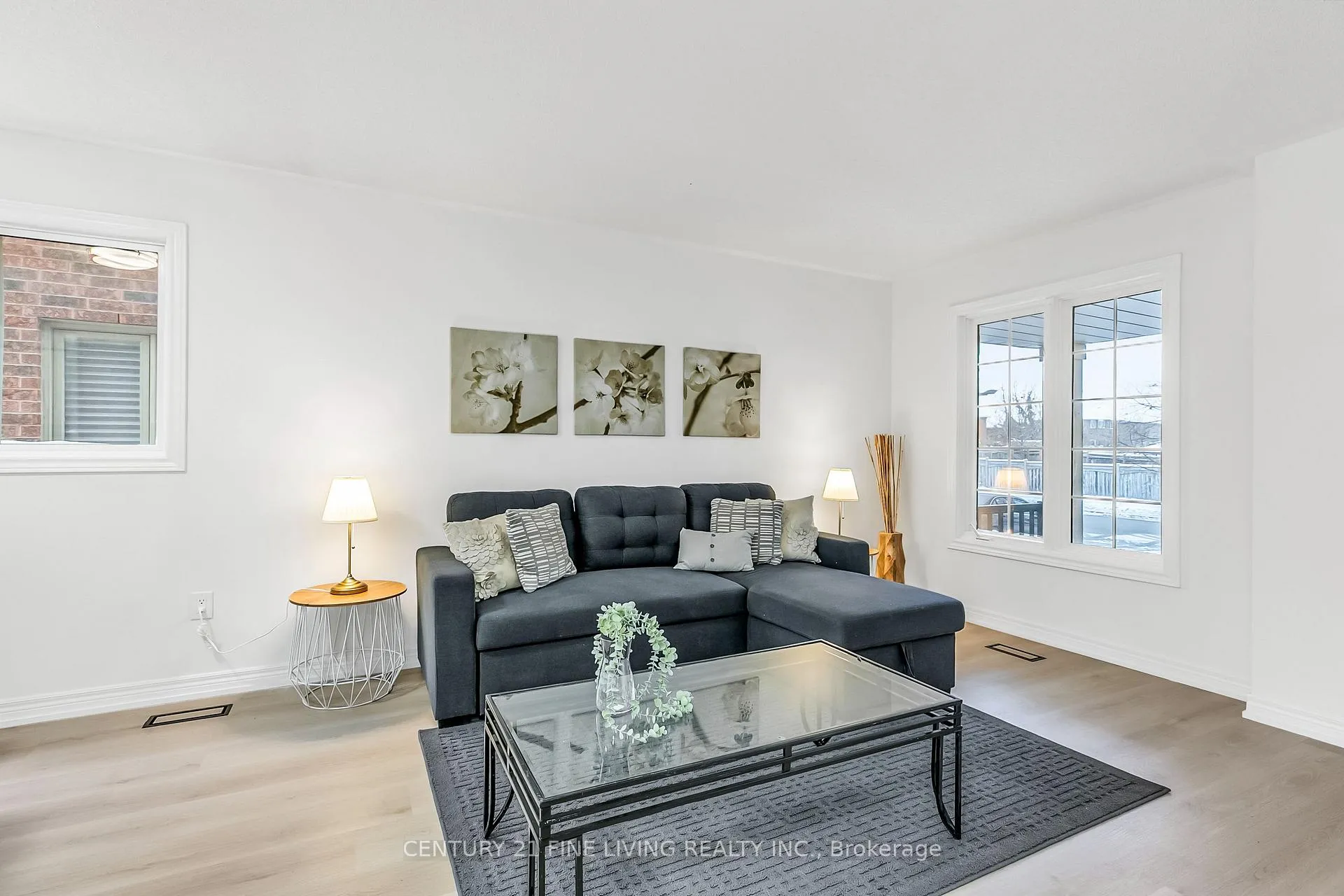 Photo 6 of 17 Wakely Boulevard, Caledon, Bolton West — HOMEH
