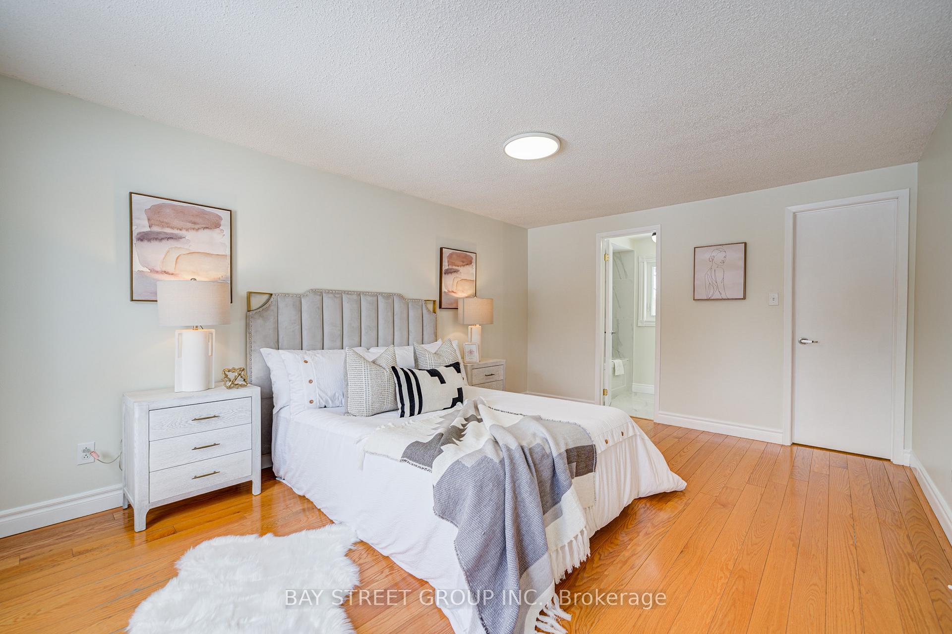 Photo 11 of 60 Noake Crescent, Ajax, Central — HOMEH