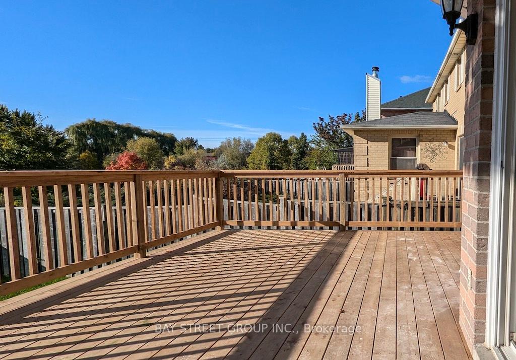 Photo 21 of 60 Noake Crescent, Ajax, Central — HOMEH