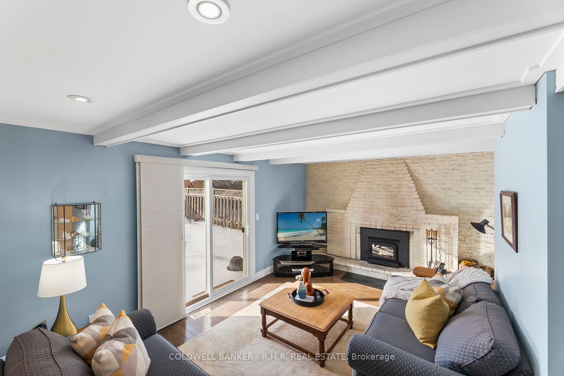 Photo 4 of 151 Armour Court, Cobourg — HOMEH