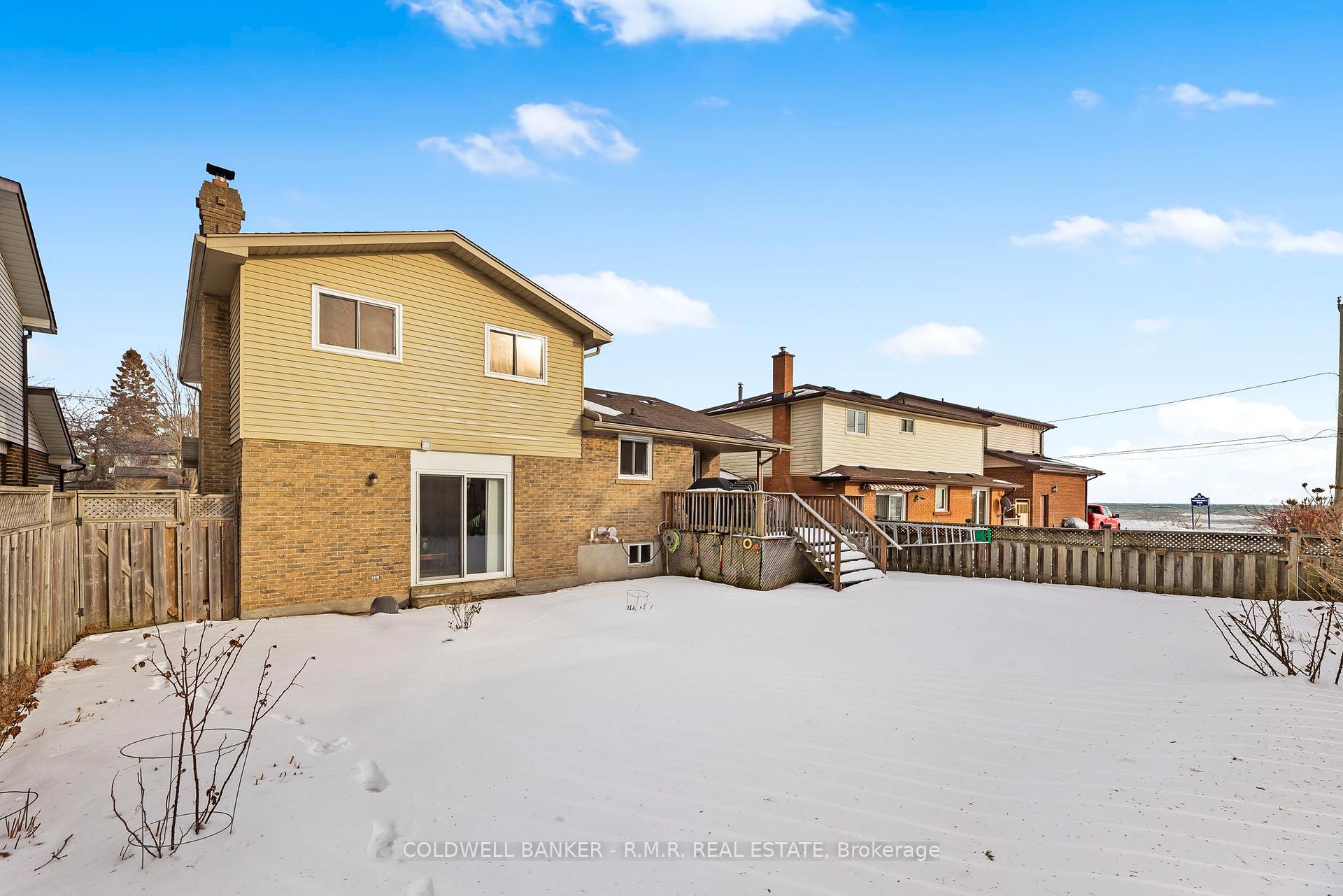 Photo 9 of 151 Armour Court, Cobourg — HOMEH