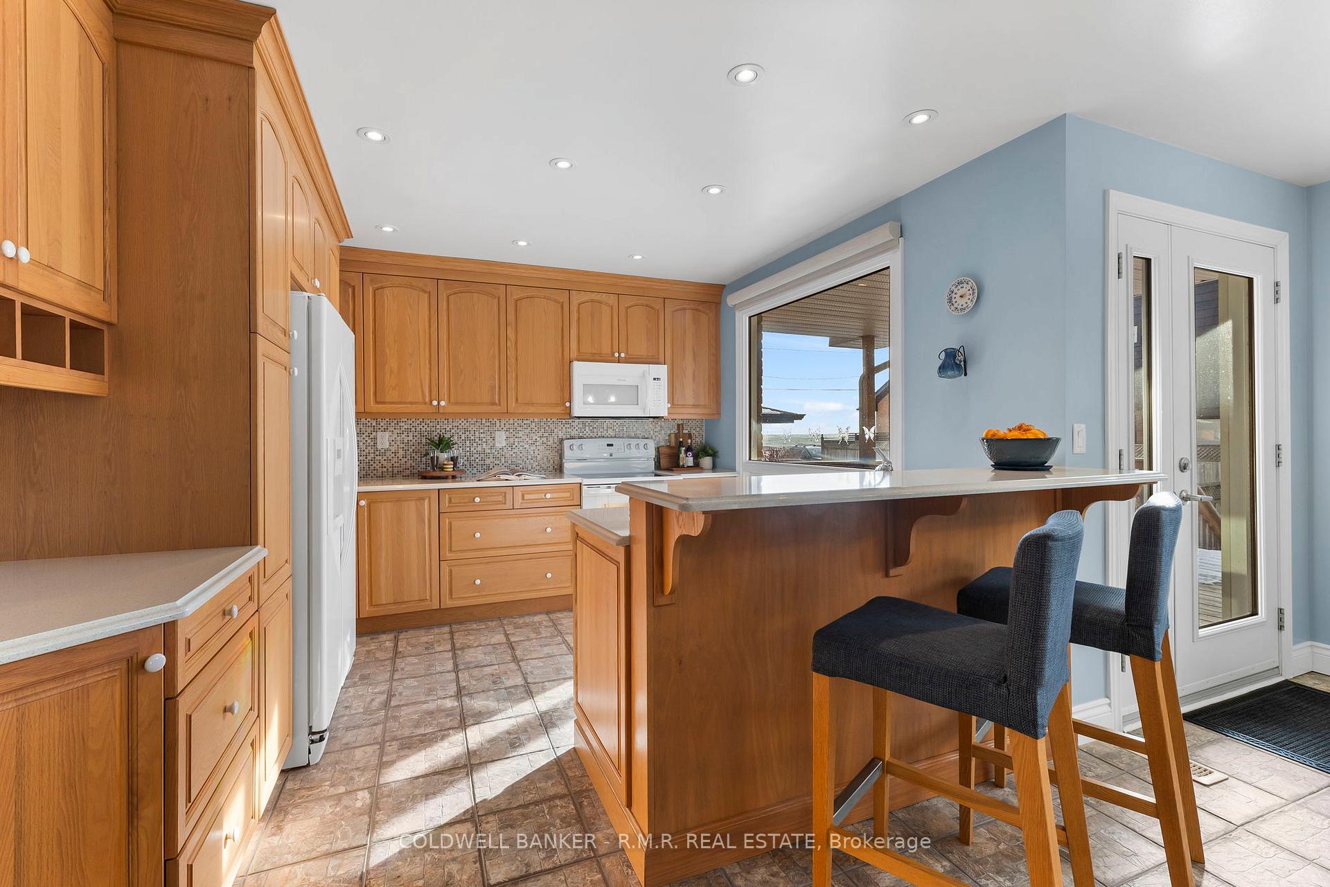 Photo 22 of 151 Armour Court, Cobourg — HOMEH