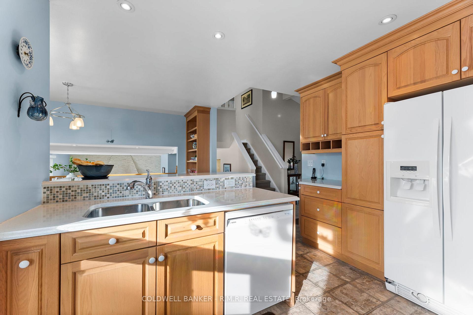 Photo 24 of 151 Armour Court, Cobourg — HOMEH