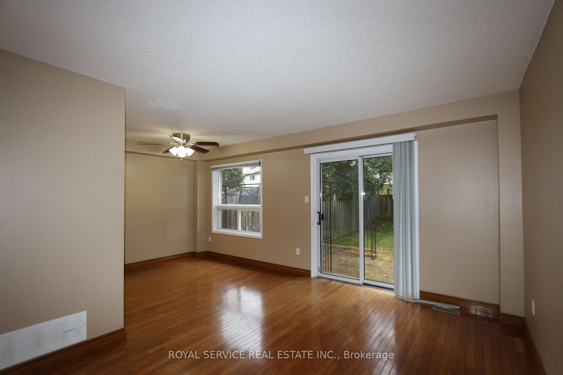 Photo 7 of 35 Landerville Lane, Clarington, Bowmanville — HOMEH