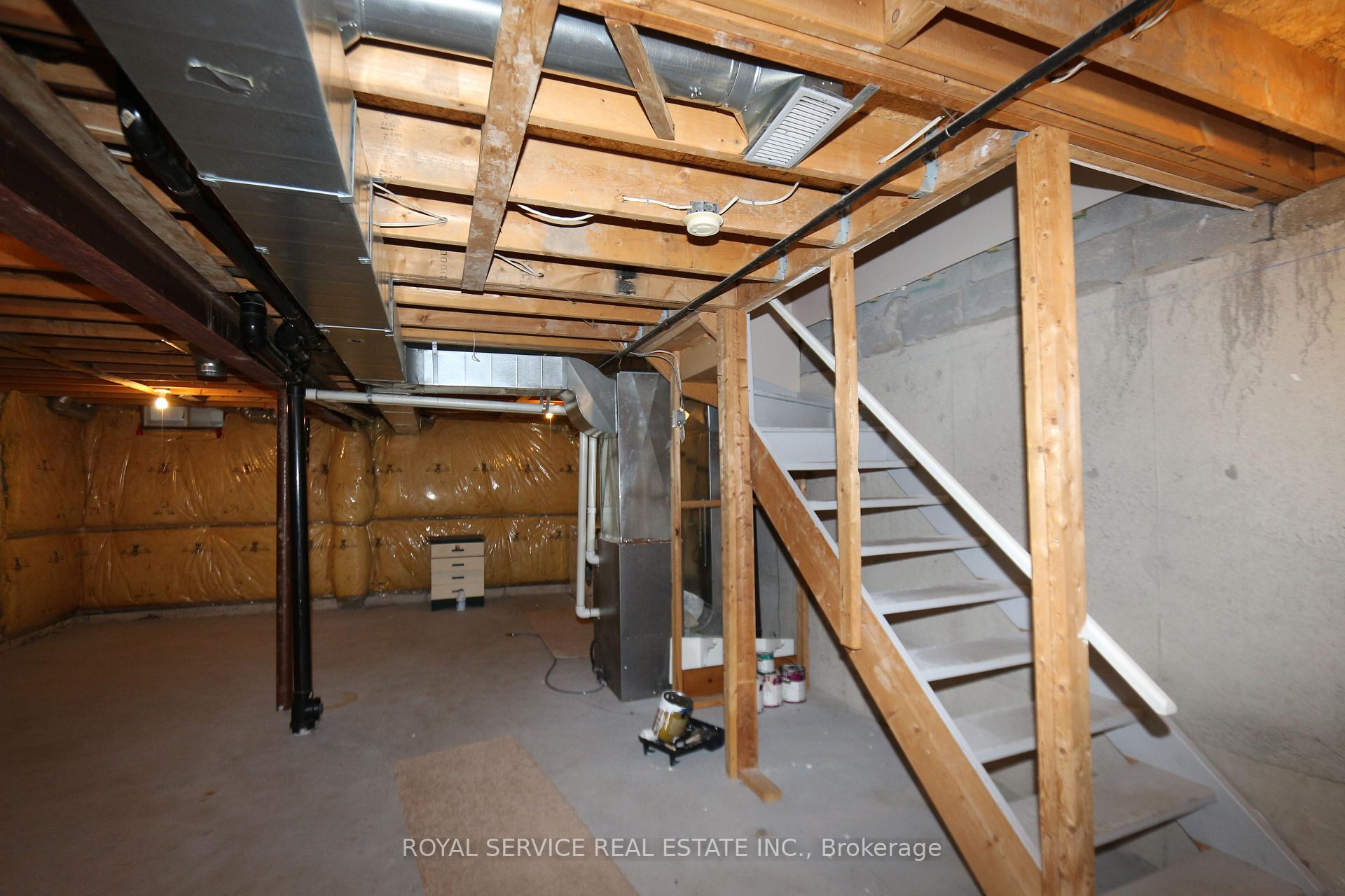 Photo 25 of 35 Landerville Lane, Clarington, Bowmanville — HOMEH