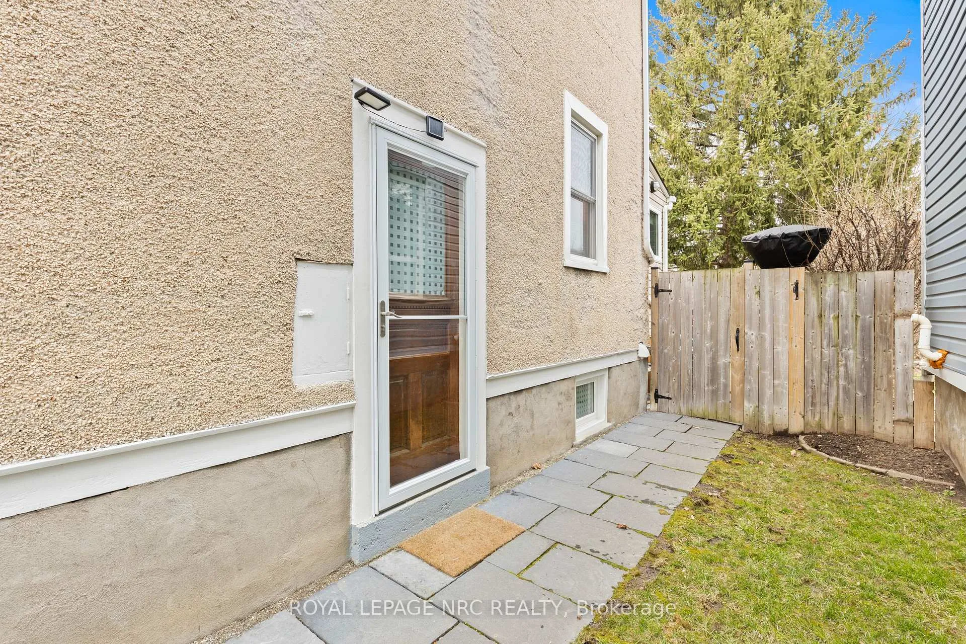 Photo 35 of 51 Chaplin Avenue, St. Catharines, Downtown — HOMEH