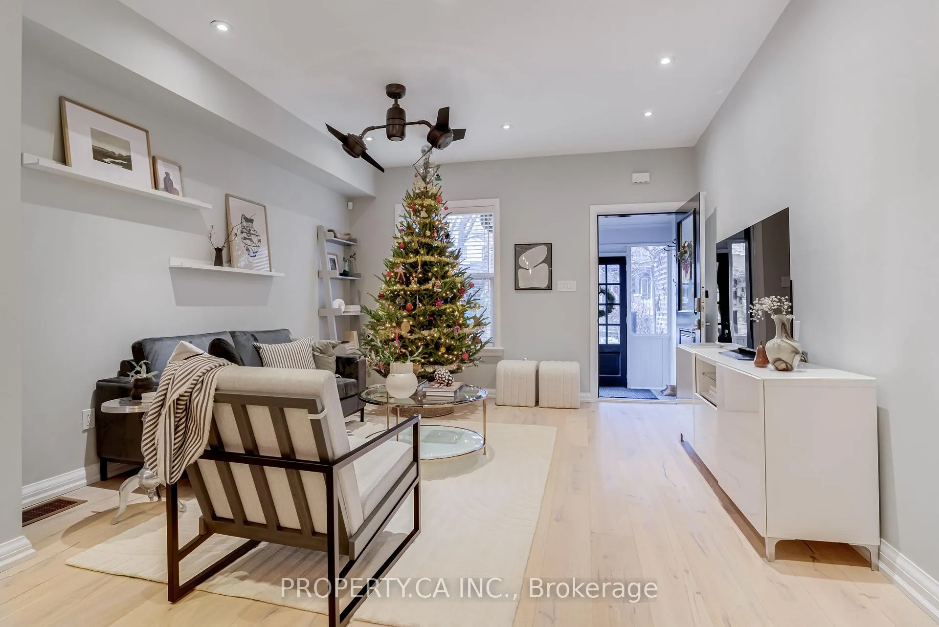 Photo 3 of 261 Ashdale Avenue, Toronto, Greenwood-Coxwell — HOMEH