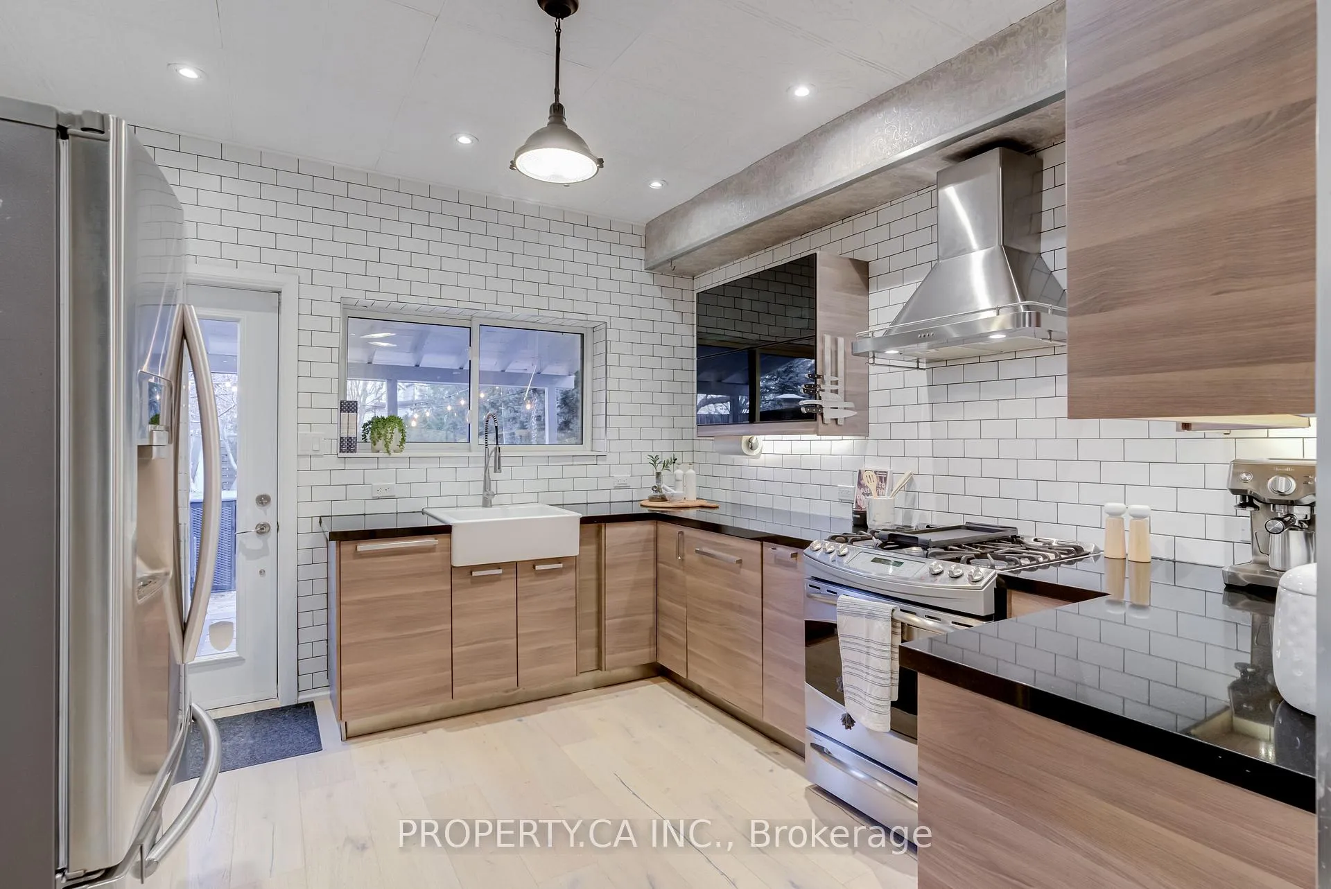 Photo 11 of 261 Ashdale Avenue, Toronto, Greenwood-Coxwell — HOMEH