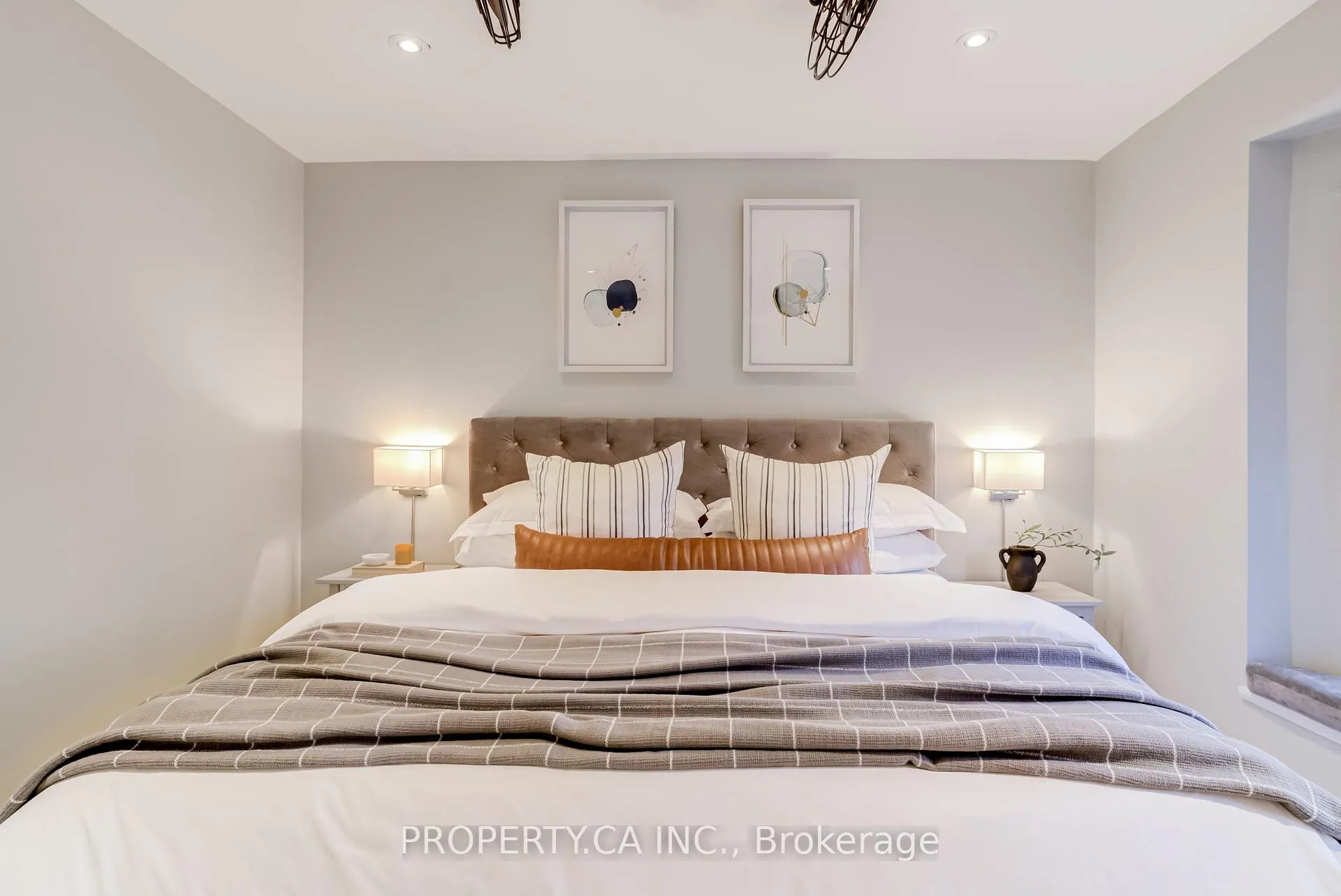 Photo 15 of 261 Ashdale Avenue, Toronto, Greenwood-Coxwell — HOMEH