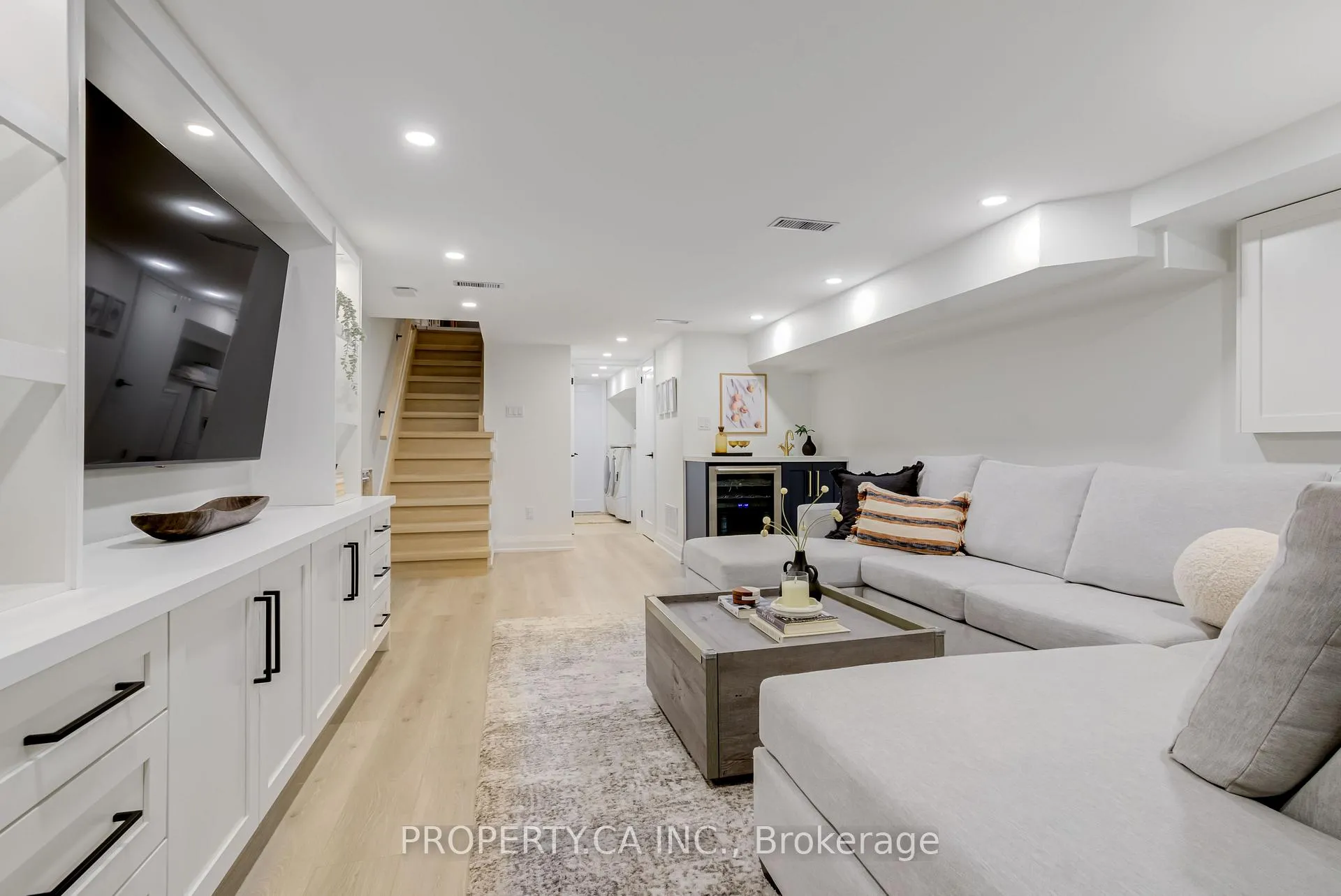 Photo 26 of 261 Ashdale Avenue, Toronto, Greenwood-Coxwell — HOMEH