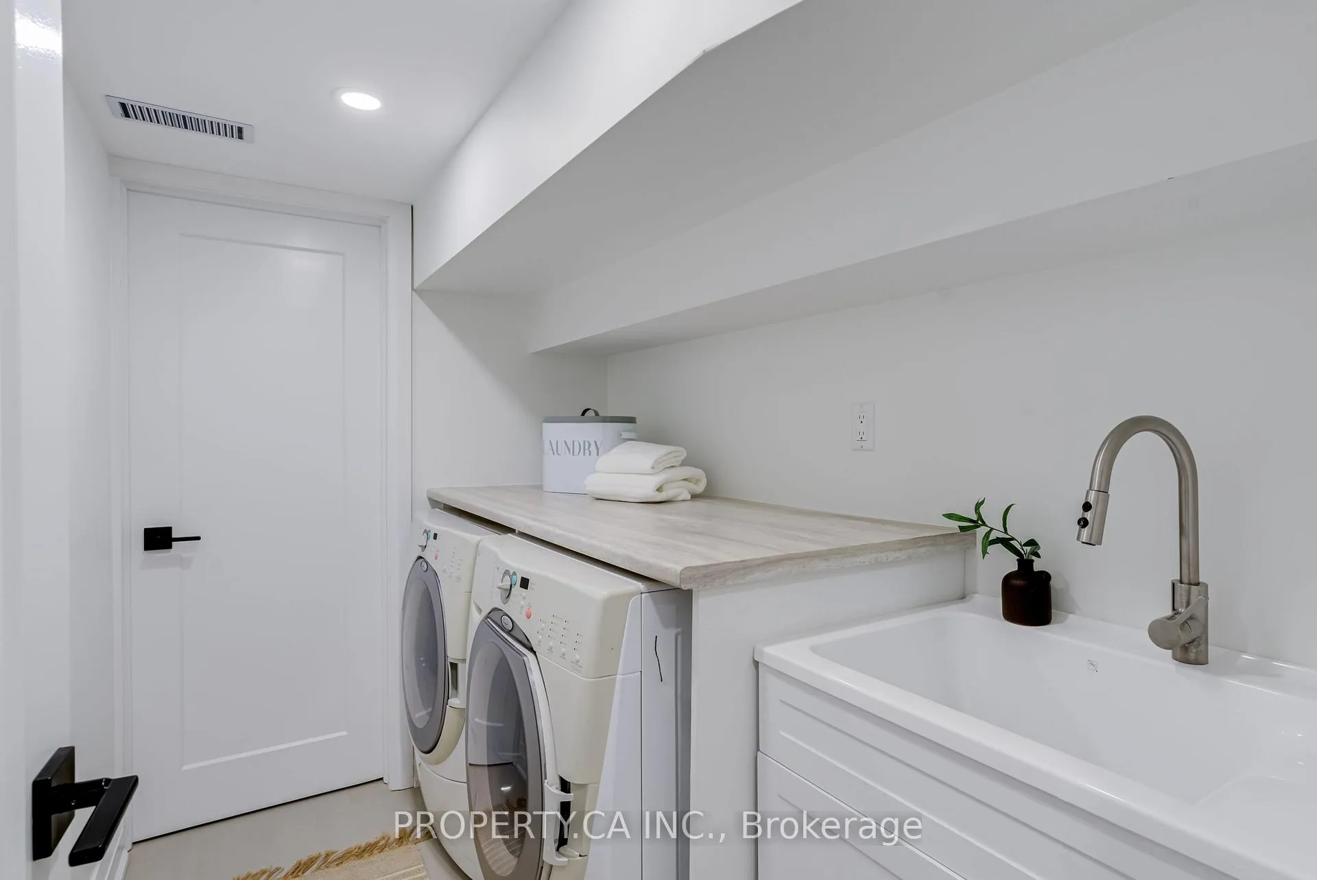 Photo 30 of 261 Ashdale Avenue, Toronto, Greenwood-Coxwell — HOMEH