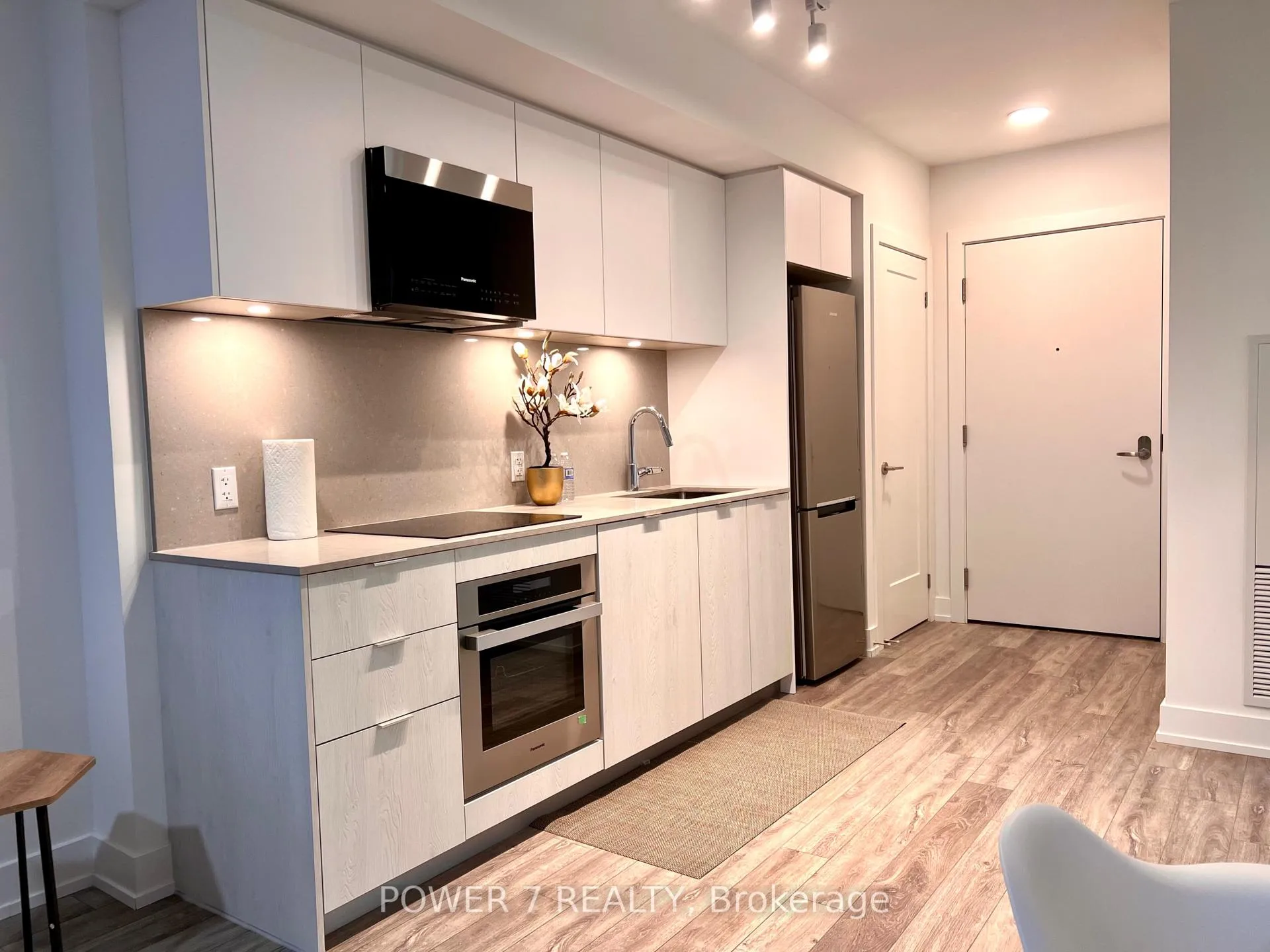 Photo 5 of Unit 1106, 9 Clegg Road, Markham, Unionville — HOMEH