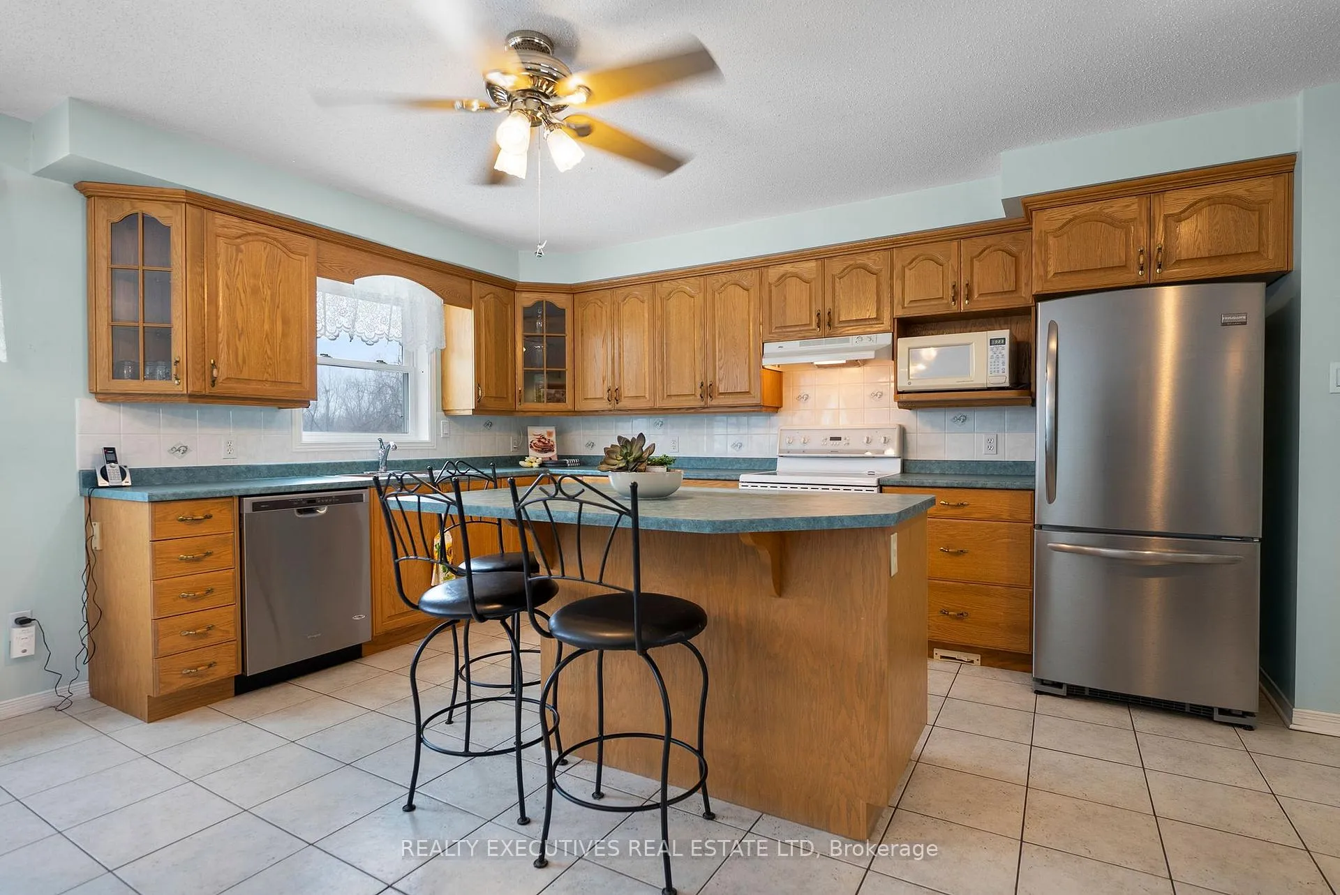 Photo 3 of 7854 Morningside Avenue, Ottawa, Vernon — HOMEH