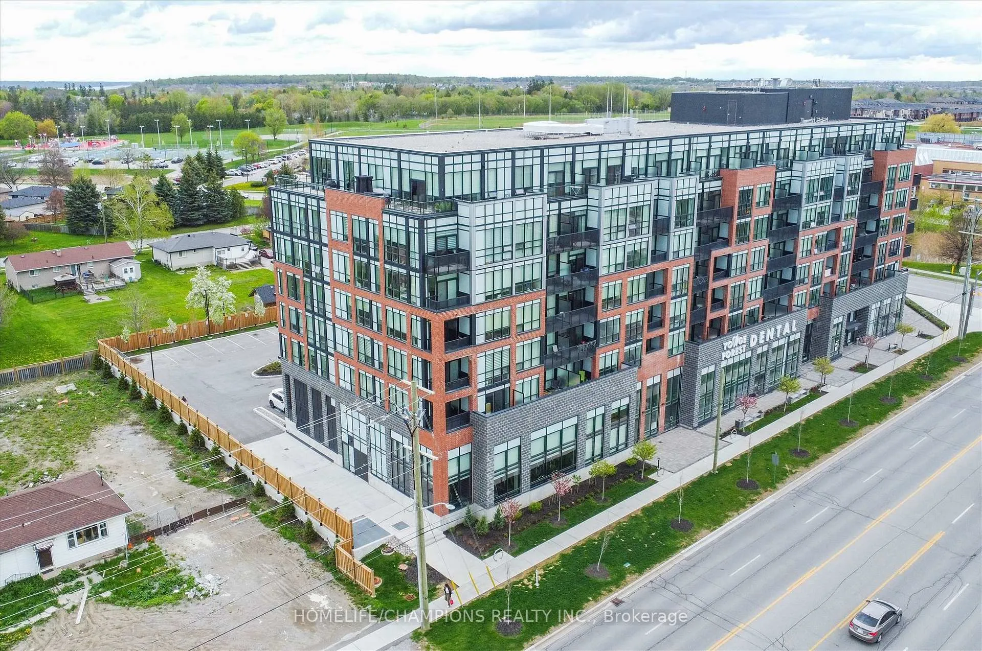 Photo 1 of Unit 602, 681 Yonge Street, Barrie, Painswick South — HOMEH
