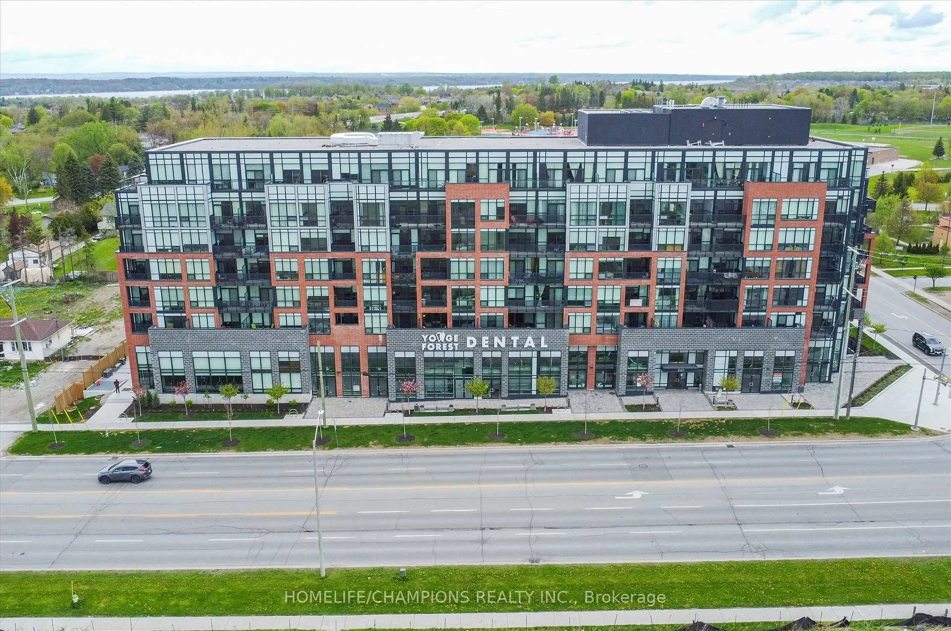 Photo 2 of Unit 602, 681 Yonge Street, Barrie, Painswick South — HOMEH