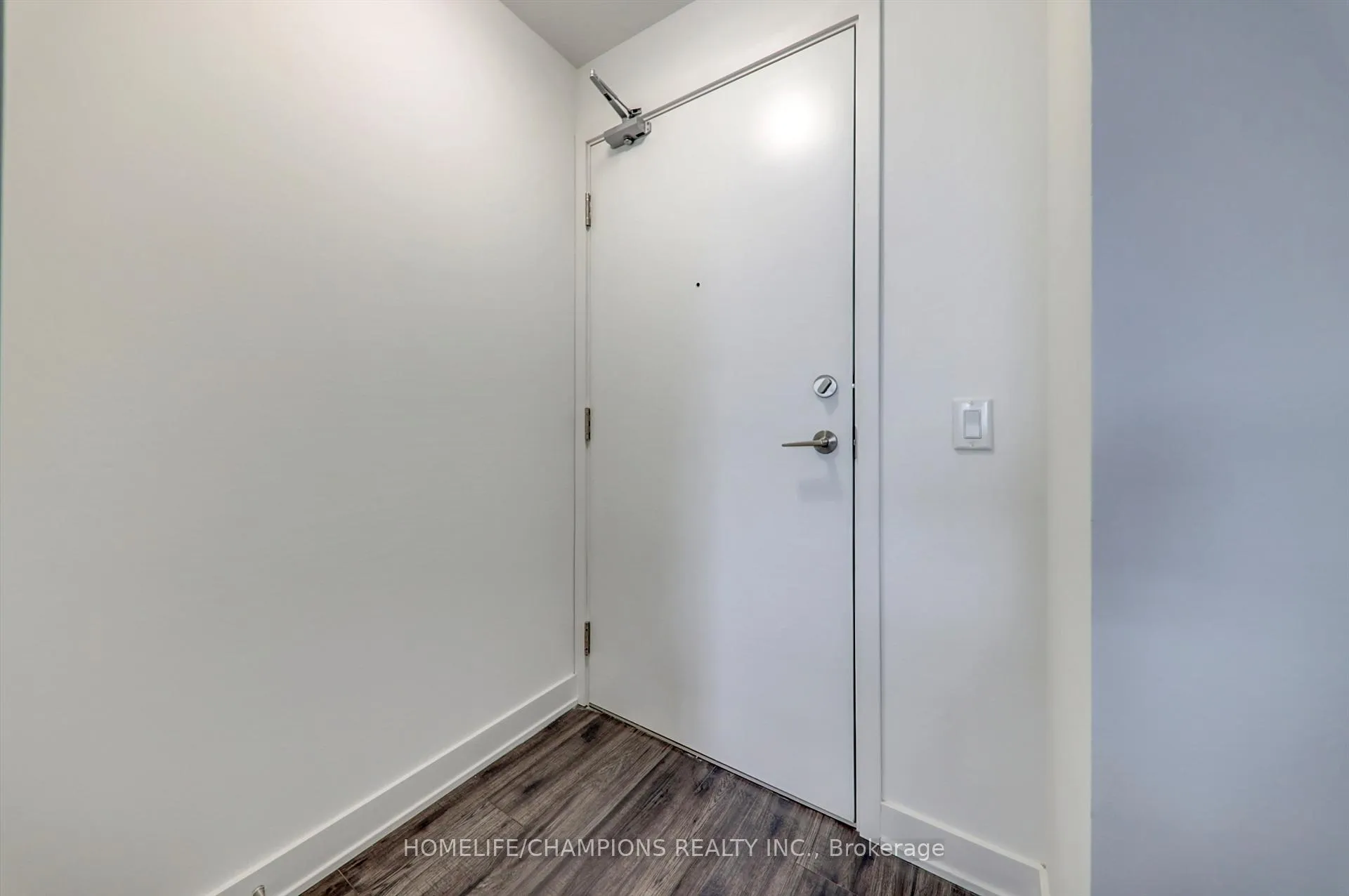 Photo 9 of Unit 602, 681 Yonge Street, Barrie, Painswick South — HOMEH