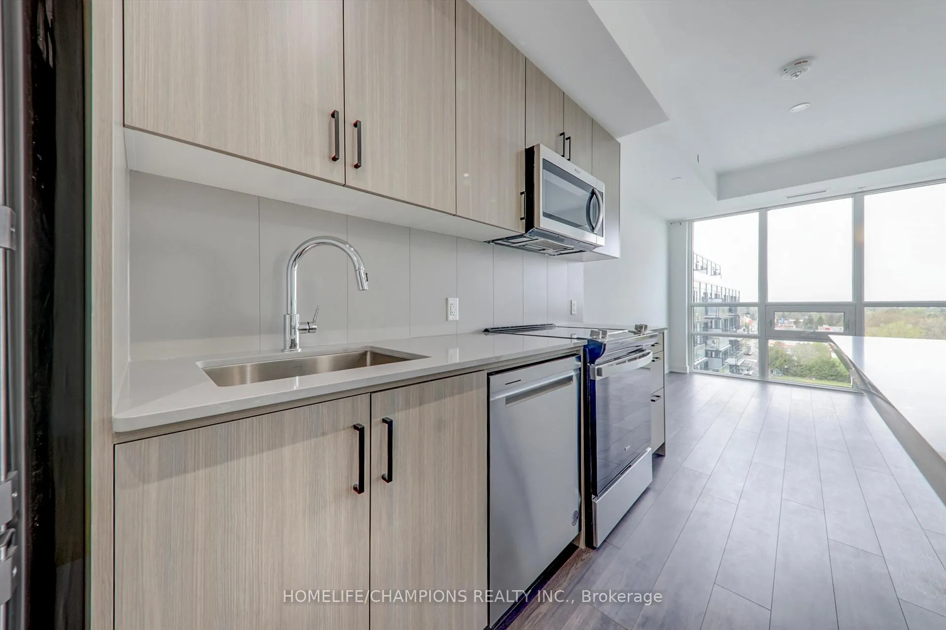 Photo 12 of Unit 602, 681 Yonge Street, Barrie, Painswick South — HOMEH