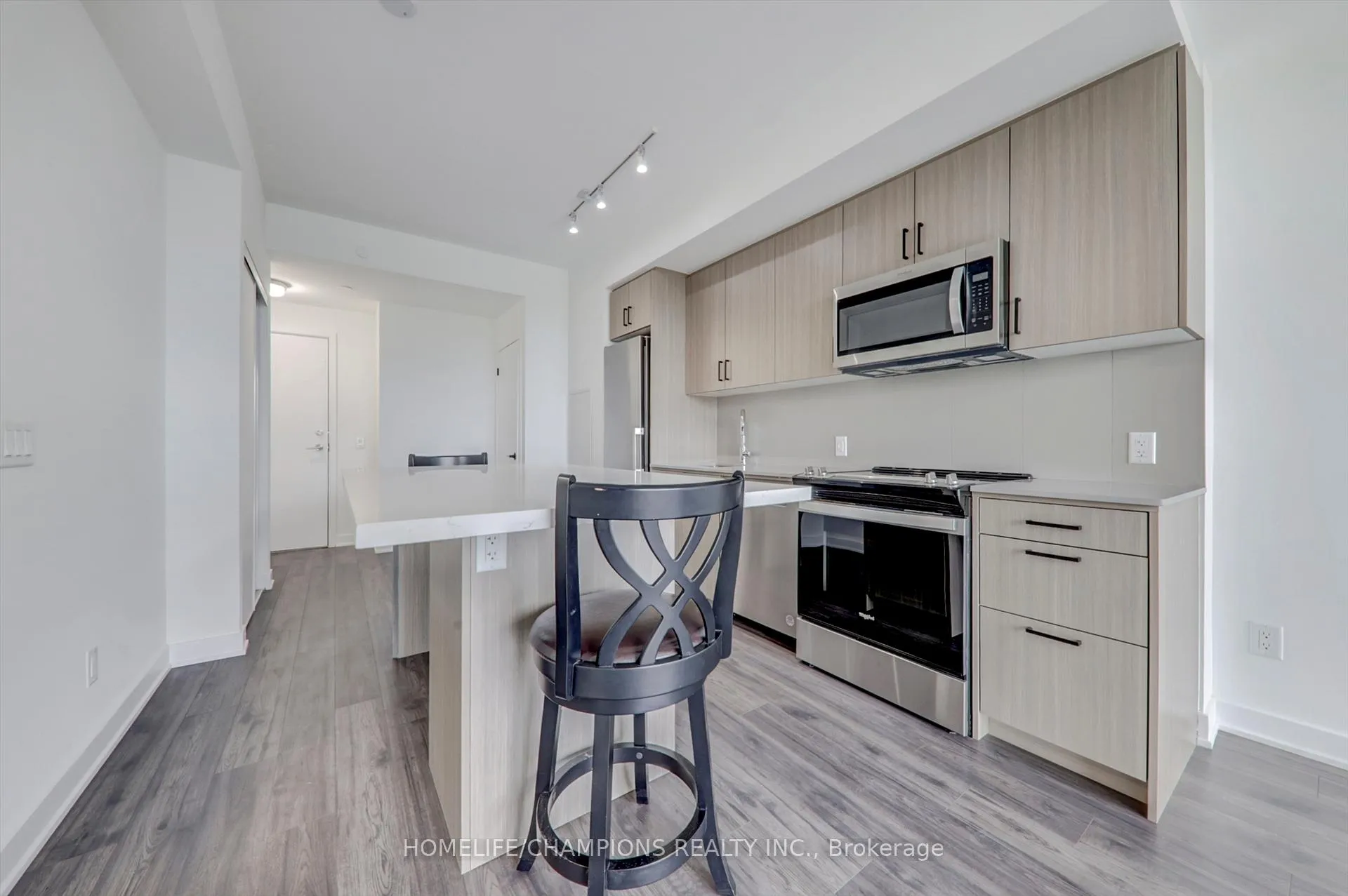 Photo 14 of Unit 602, 681 Yonge Street, Barrie, Painswick South — HOMEH
