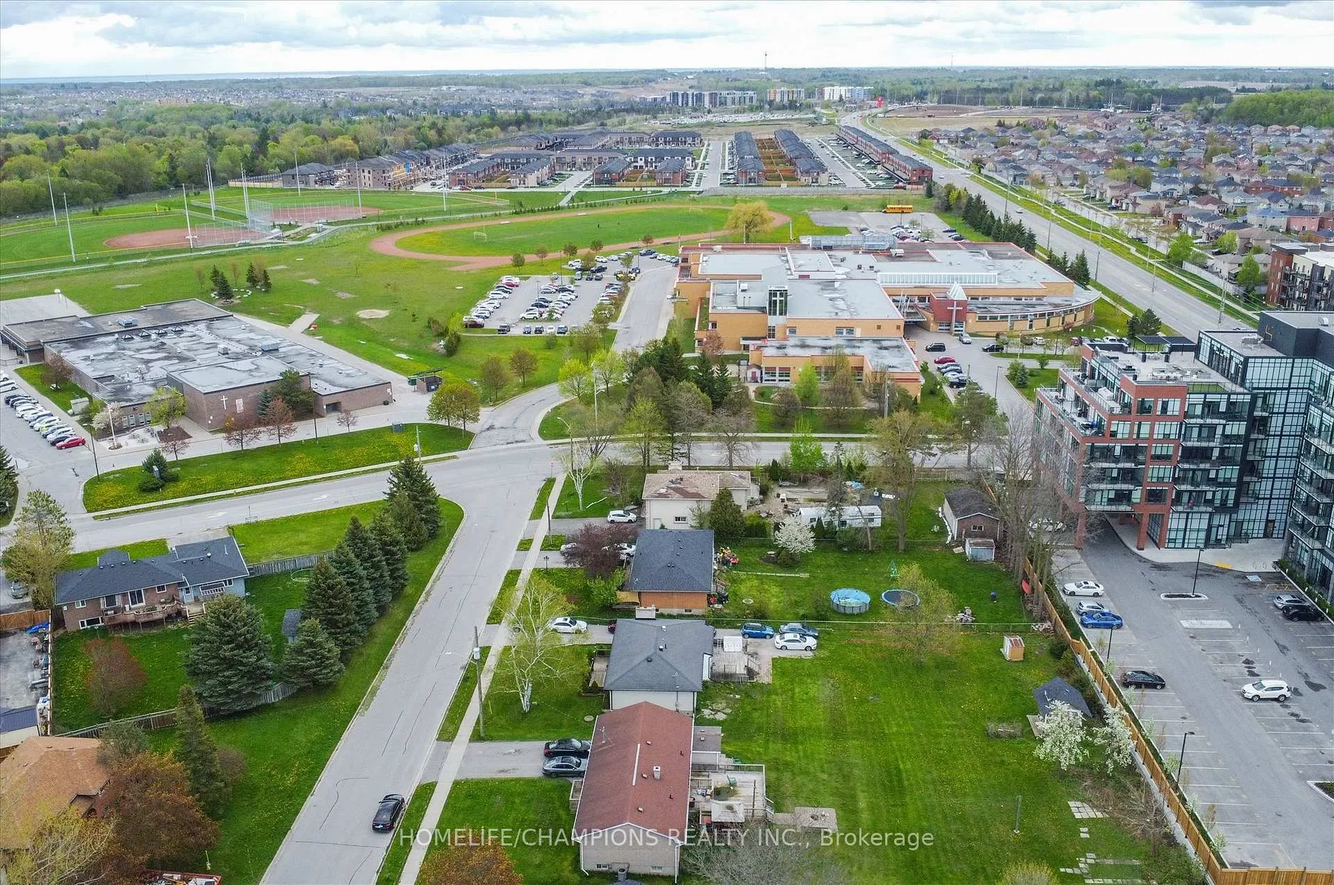 Photo 37 of Unit 602, 681 Yonge Street, Barrie, Painswick South — HOMEH