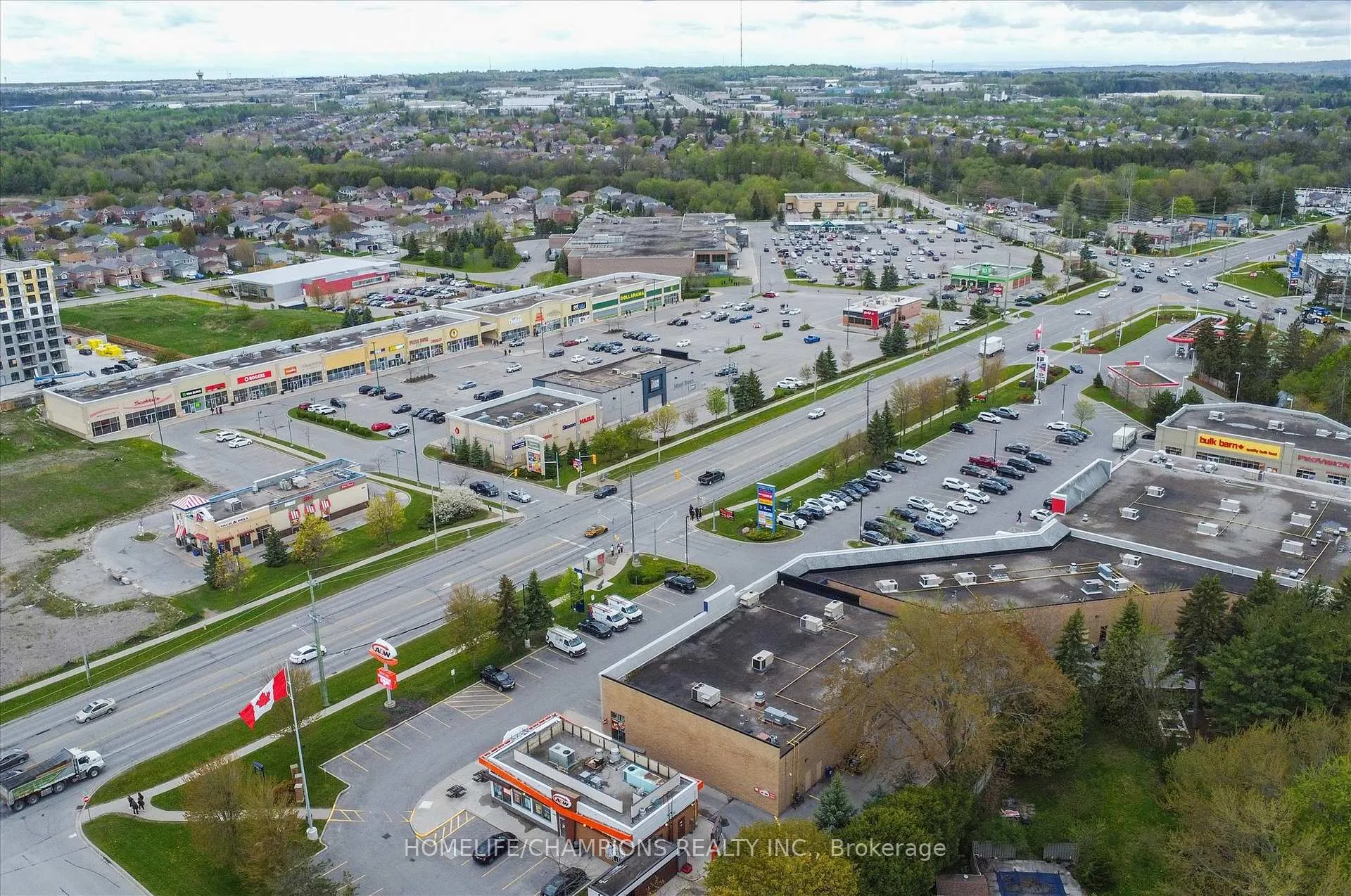 Photo 40 of Unit 602, 681 Yonge Street, Barrie, Painswick South — HOMEH