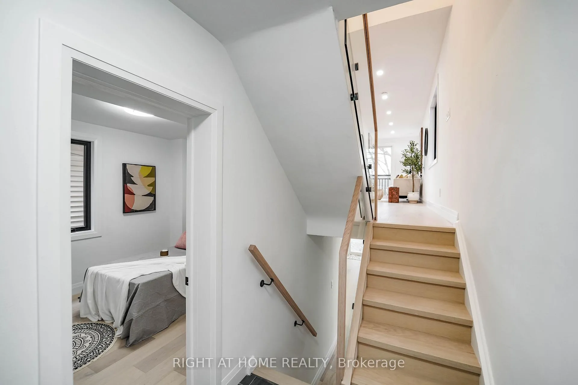 Photo 5 of 127 Duvernet Avenue, Toronto, East End-Danforth — HOMEH