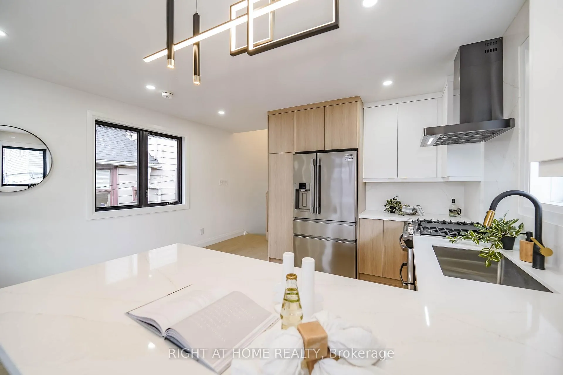 Photo 12 of 127 Duvernet Avenue, Toronto, East End-Danforth — HOMEH