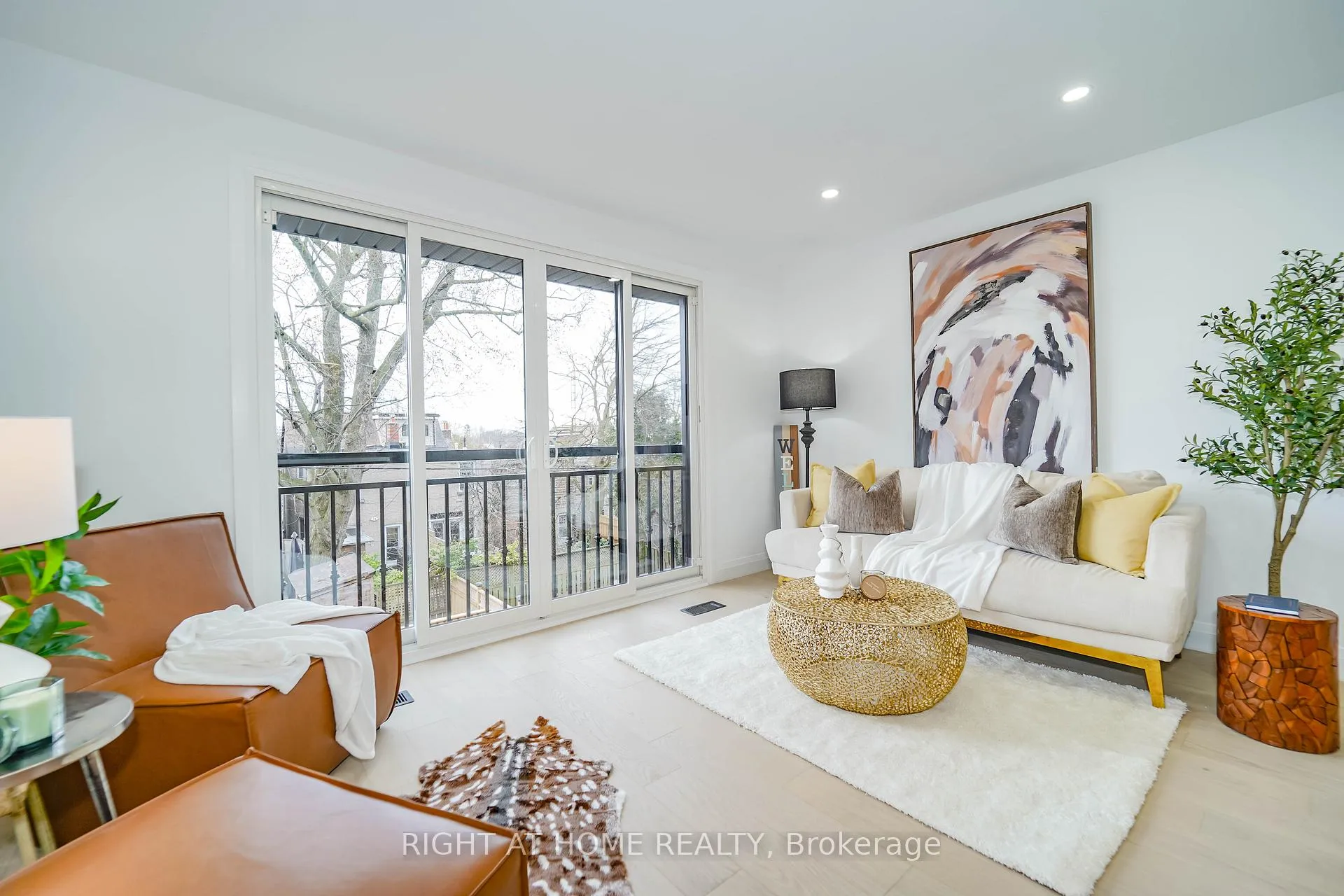 Photo 15 of 127 Duvernet Avenue, Toronto, East End-Danforth — HOMEH