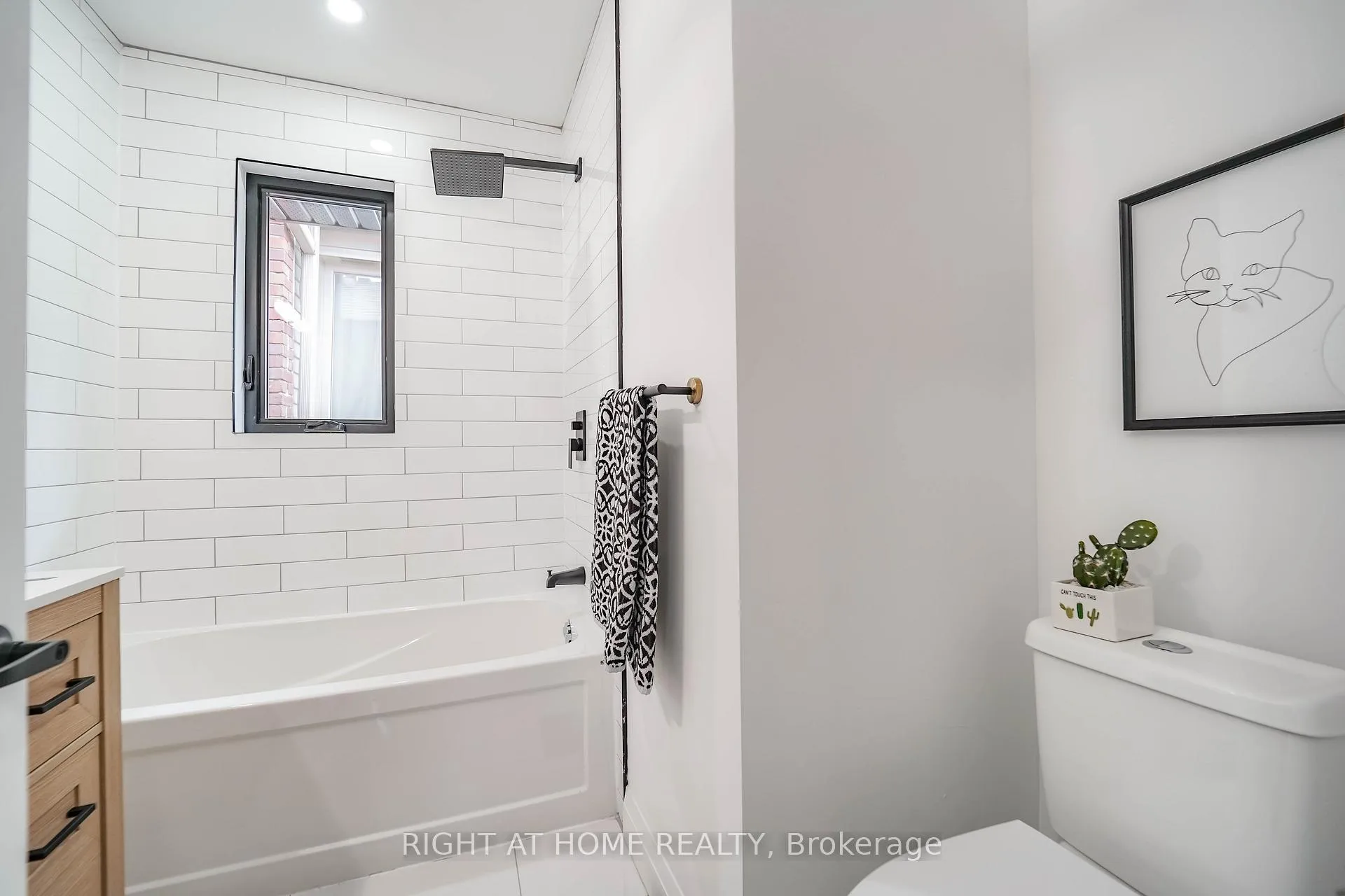 Photo 22 of 127 Duvernet Avenue, Toronto, East End-Danforth — HOMEH