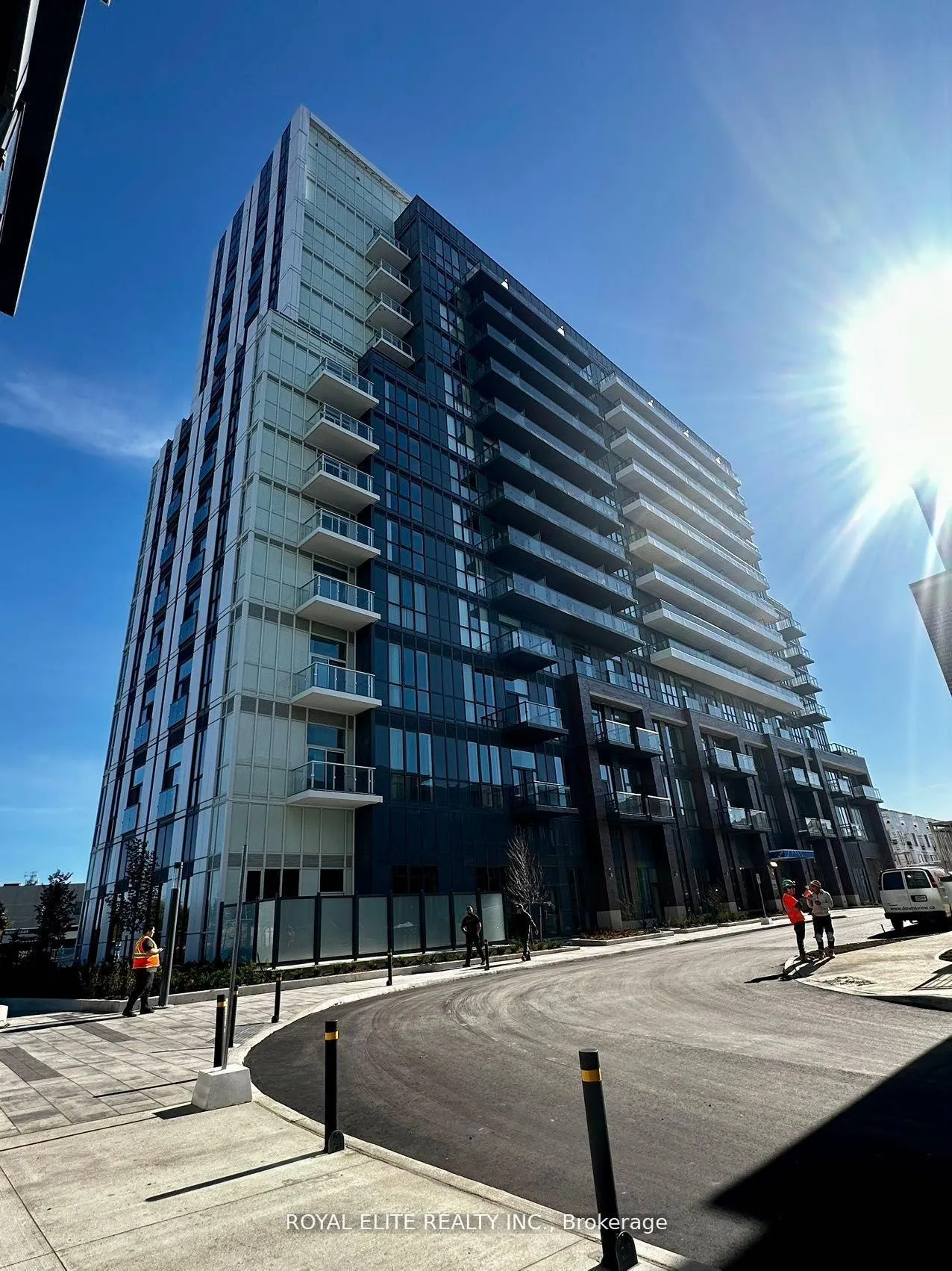 Front of Unit 512, 60 Honeycrisp Crescent