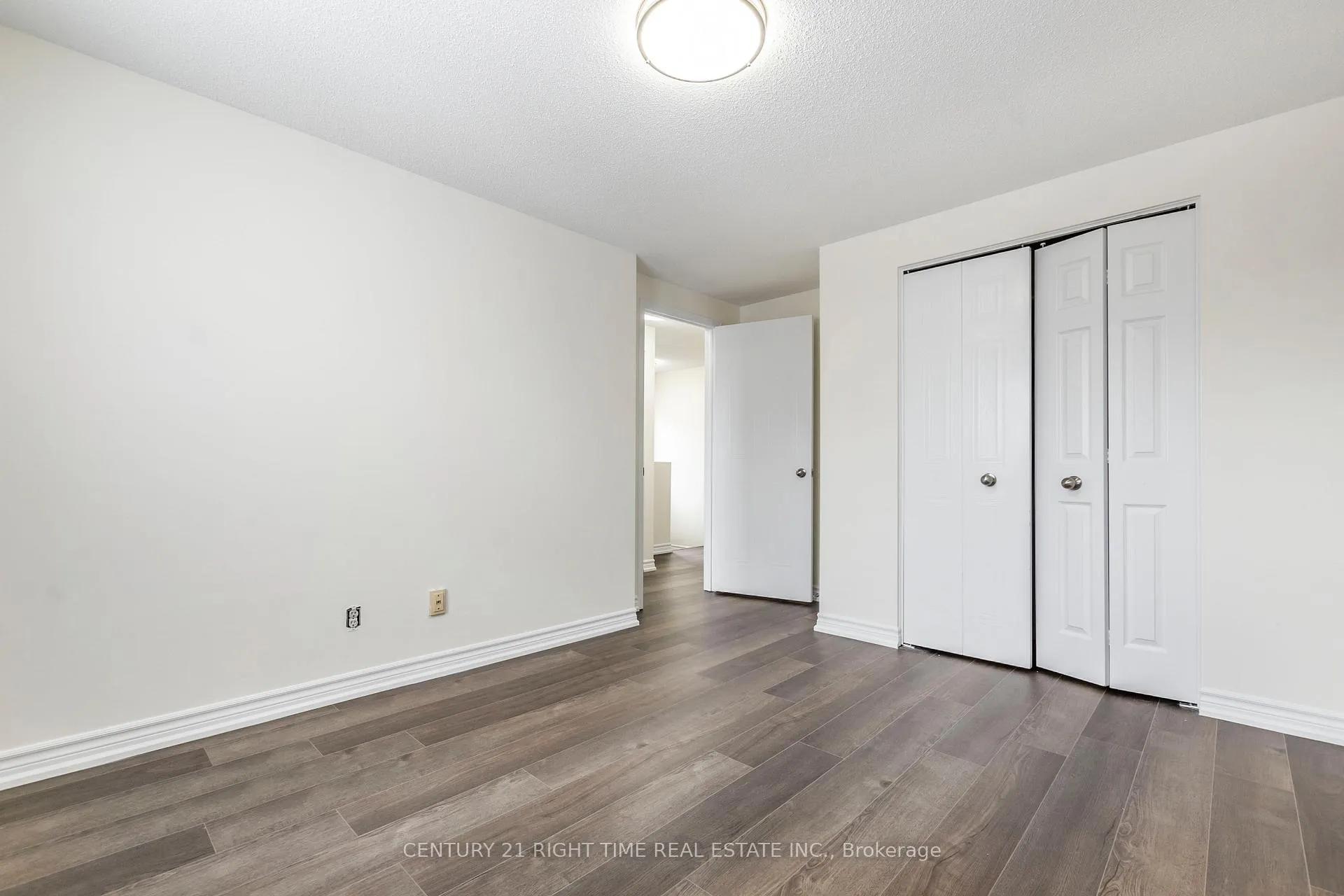 Photo 22 of 8 Tamvale Crescent, Kitchener — HOMEH