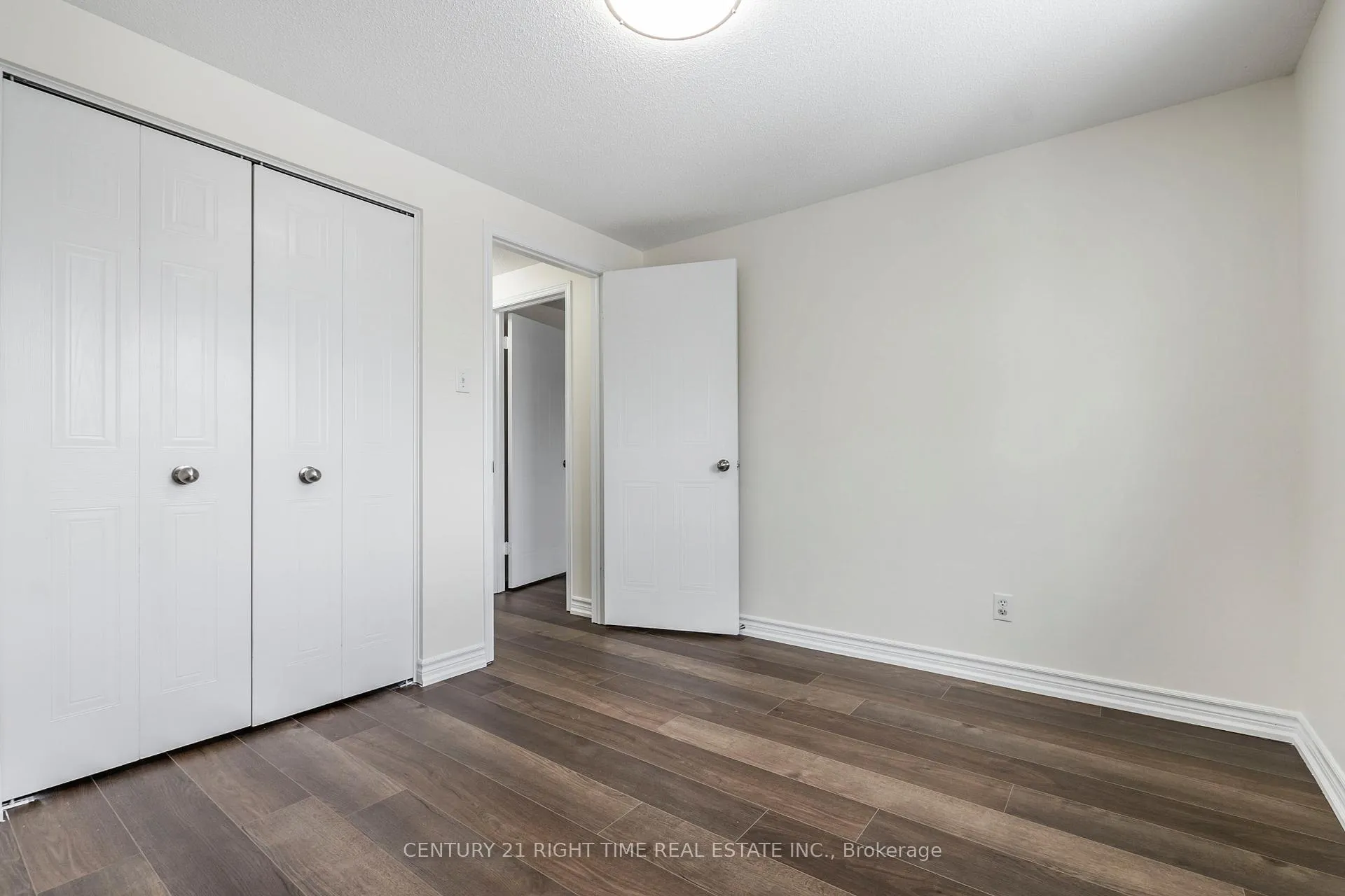 Photo 26 of 8 Tamvale Crescent, Kitchener — HOMEH