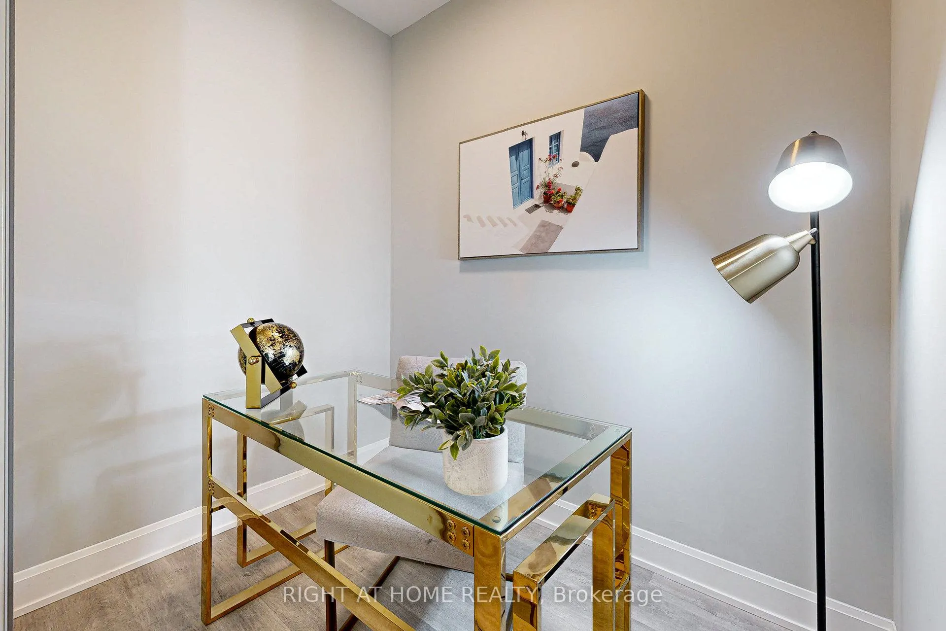 Photo 8 of Unit 1011, 12 Gandhi Lane, Markham, Commerce Valley — HOMEH
