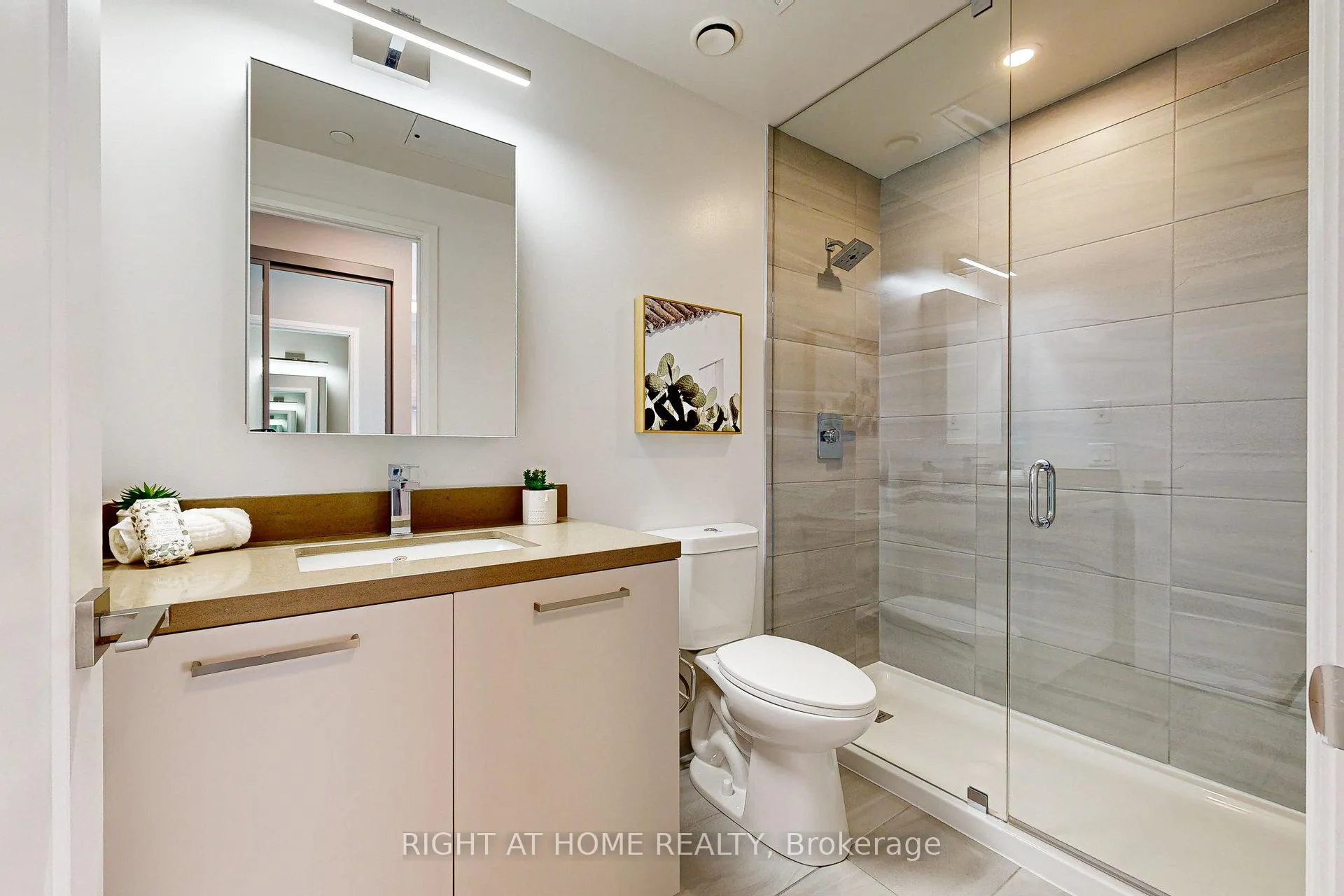 Photo 10 of Unit 1011, 12 Gandhi Lane, Markham, Commerce Valley — HOMEH