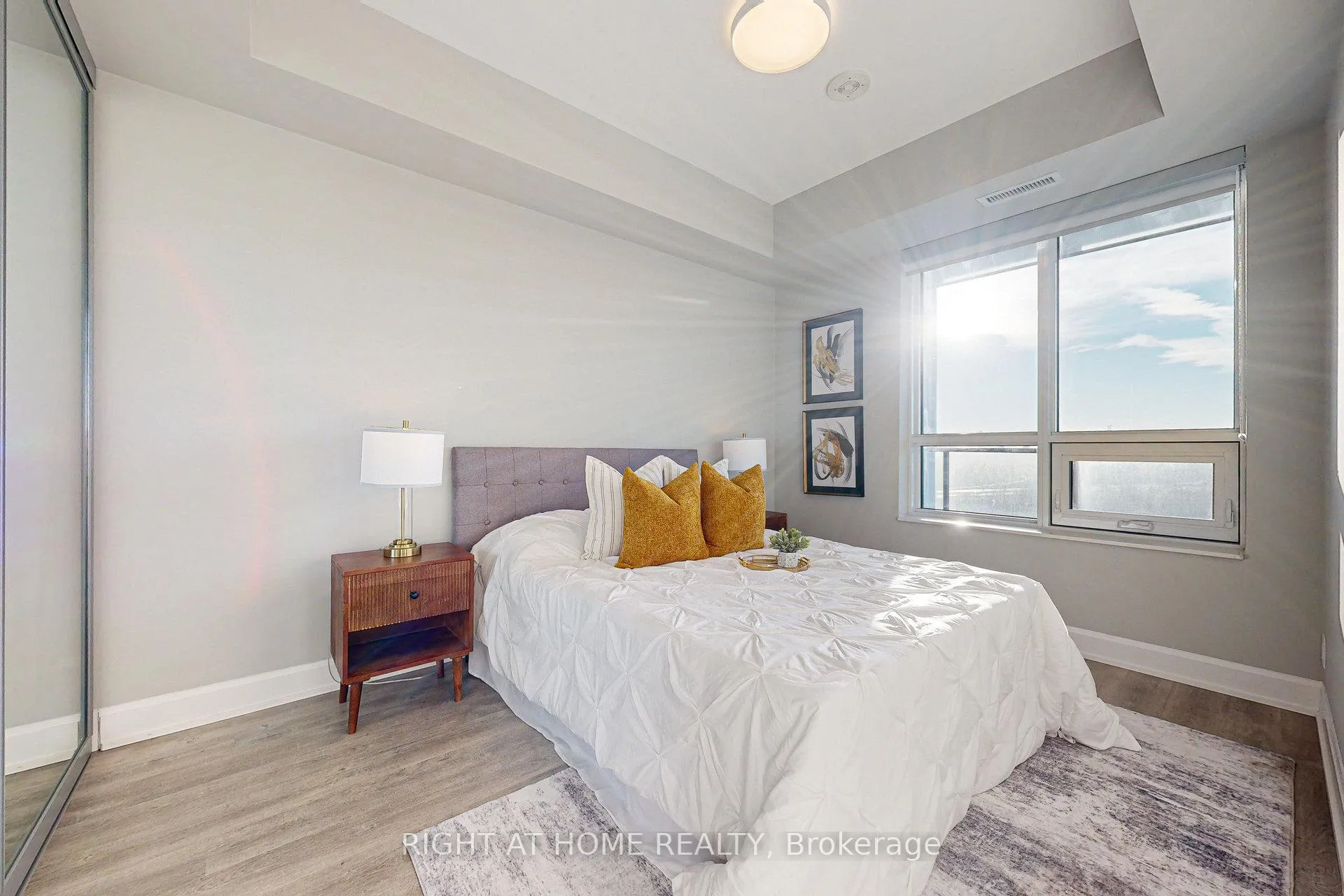 Photo 23 of Unit 1011, 12 Gandhi Lane, Markham, Commerce Valley — HOMEH