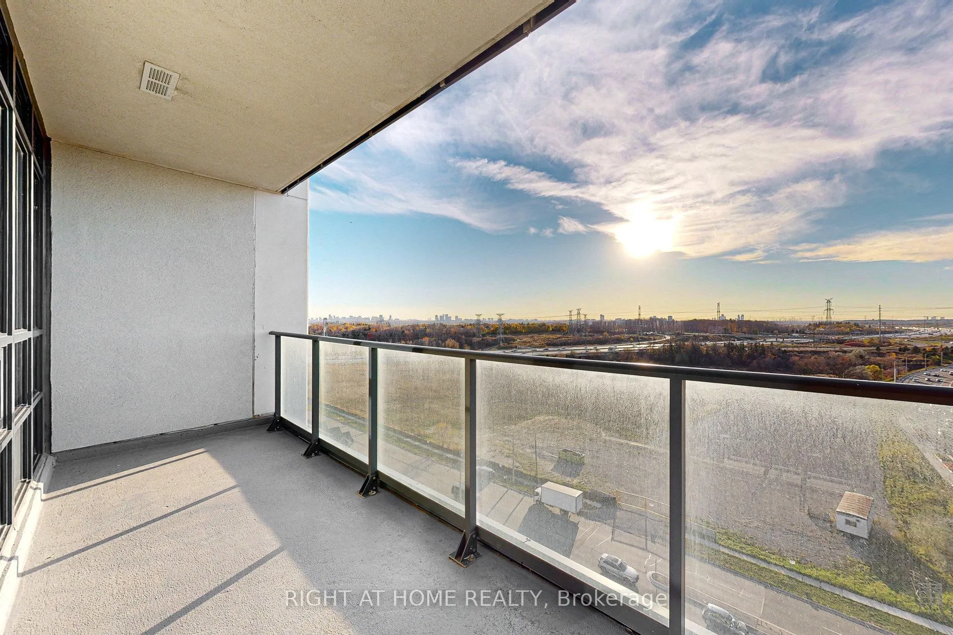 Photo 27 of Unit 1011, 12 Gandhi Lane, Markham, Commerce Valley — HOMEH