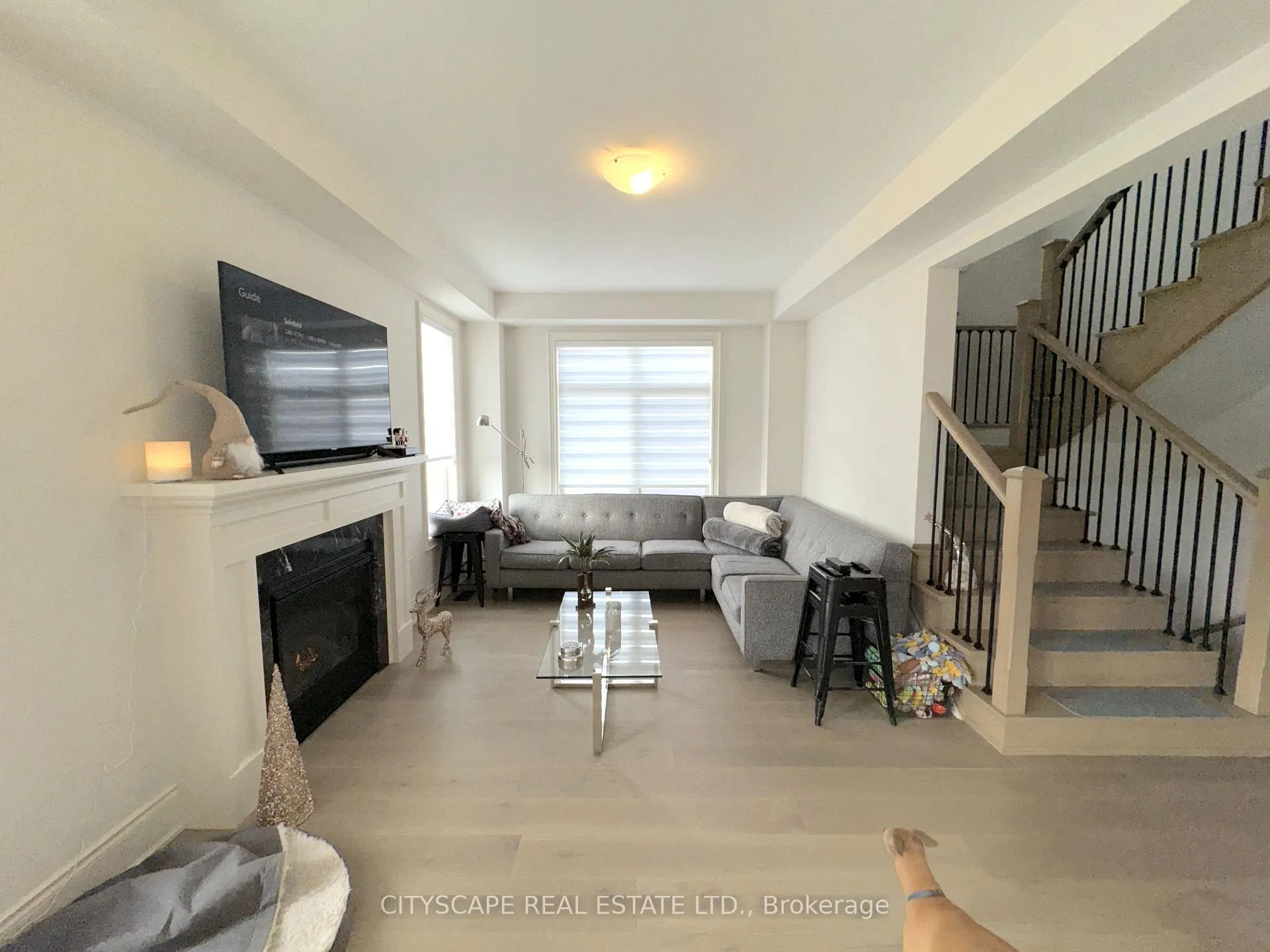 Photo 16 of 4 Pond View Gate, Hamilton, Waterdown — HOMEH
