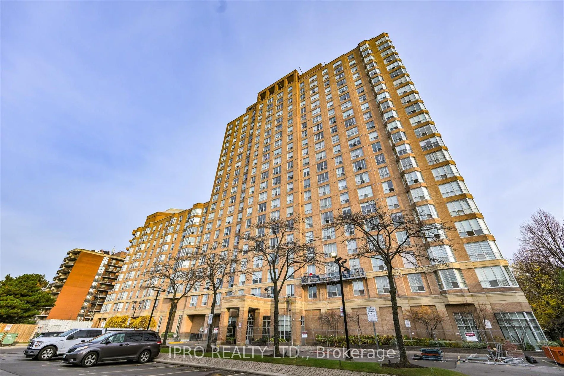 Photo 3 of Unit 308, 21 Overlea Boulevard, Toronto, Thorncliffe Park — HOMEH