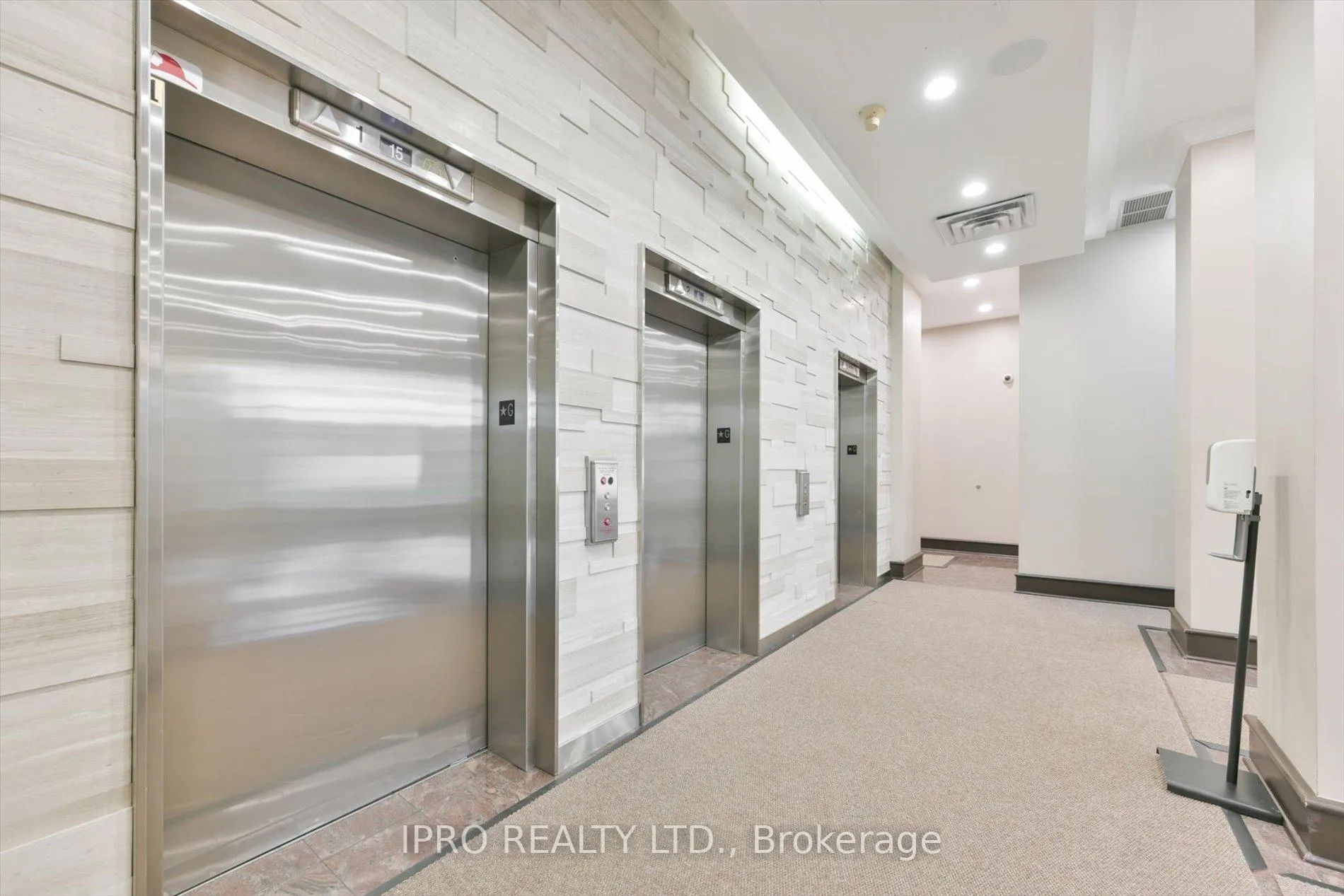 Photo 7 of Unit 308, 21 Overlea Boulevard, Toronto, Thorncliffe Park — HOMEH
