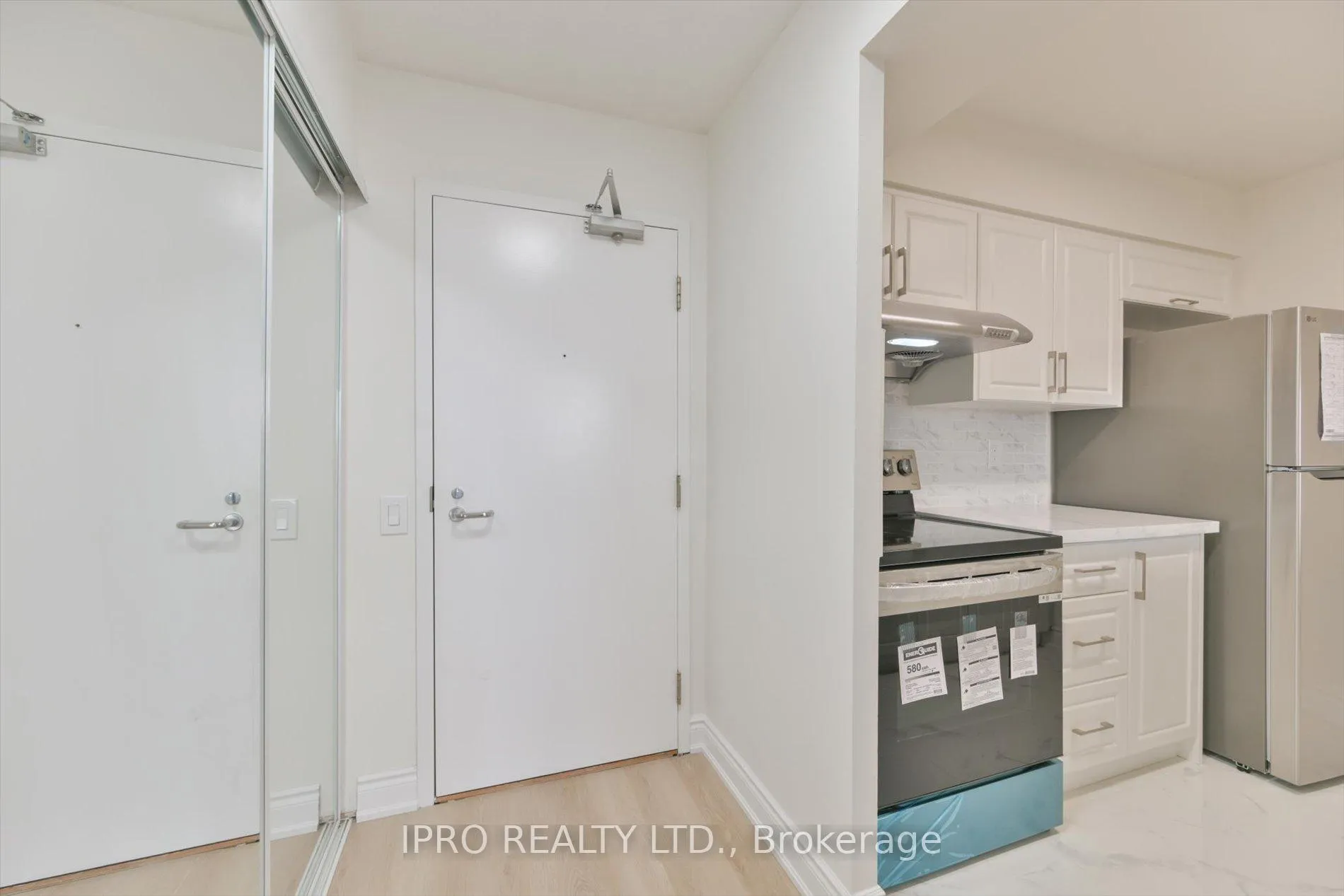 Photo 8 of Unit 308, 21 Overlea Boulevard, Toronto, Thorncliffe Park — HOMEH