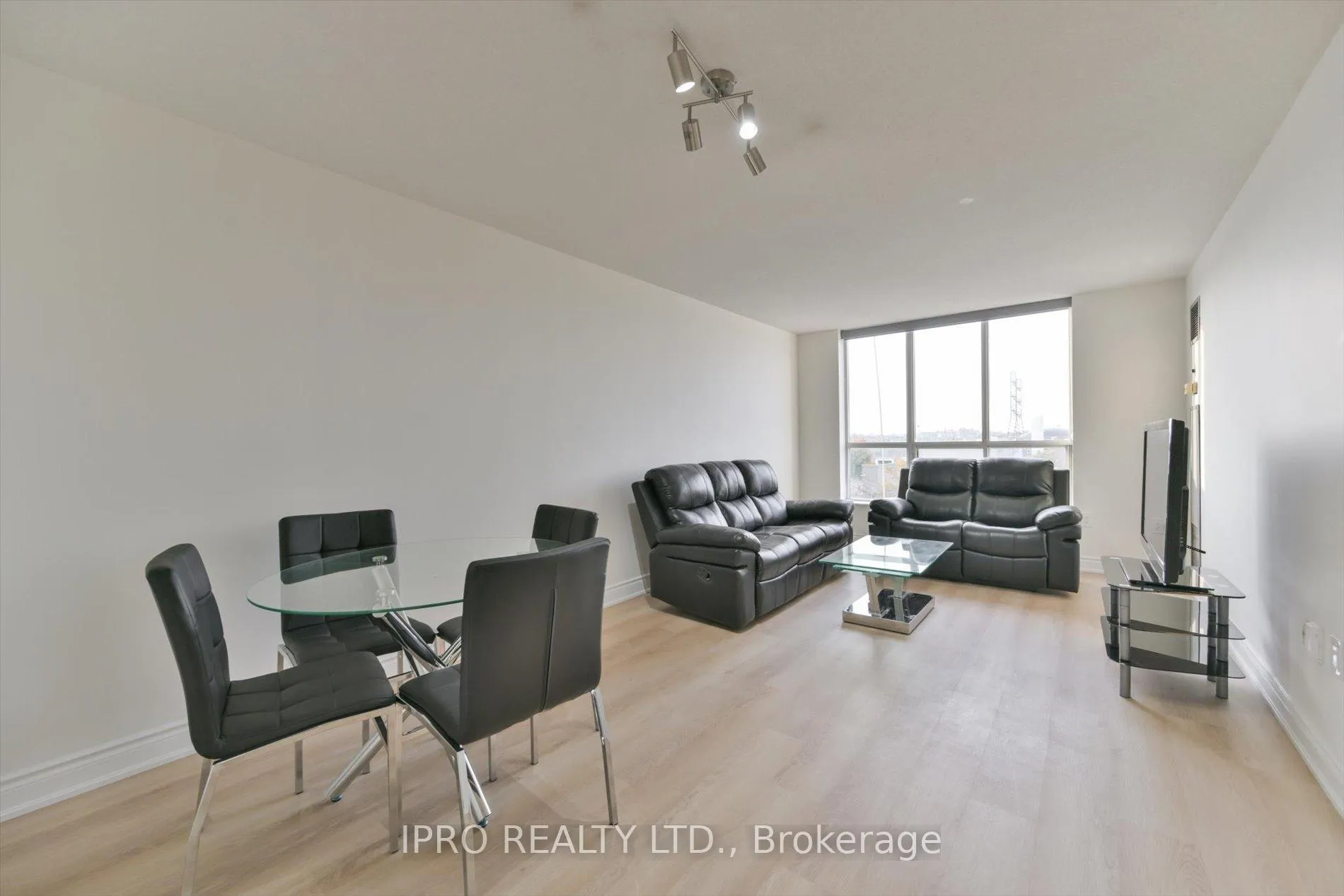 Photo 9 of Unit 308, 21 Overlea Boulevard, Toronto, Thorncliffe Park — HOMEH