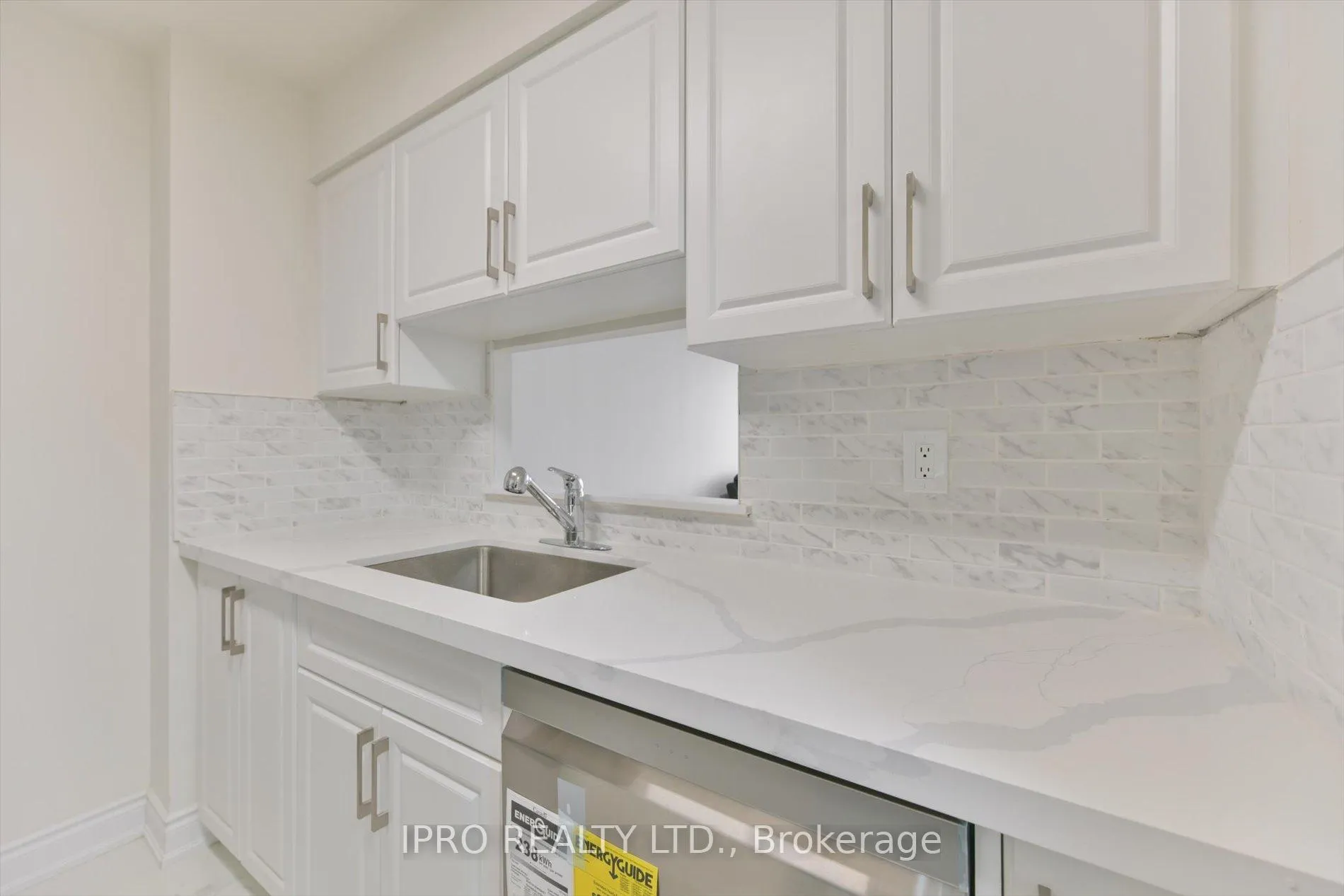 Photo 14 of Unit 308, 21 Overlea Boulevard, Toronto, Thorncliffe Park — HOMEH