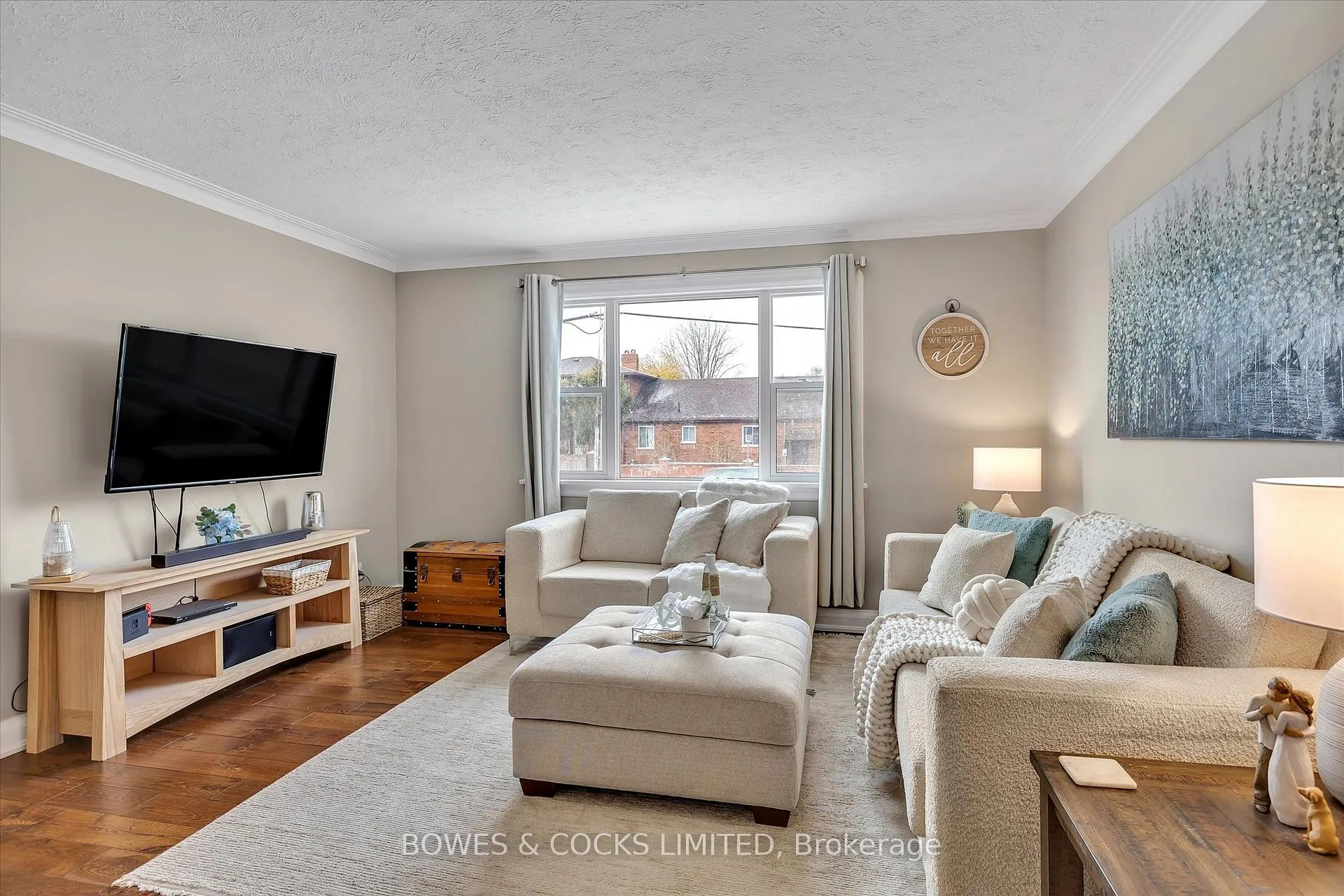 Photo 5 of 187 Wilson Road S, Oshawa, Donevan — HOMEH