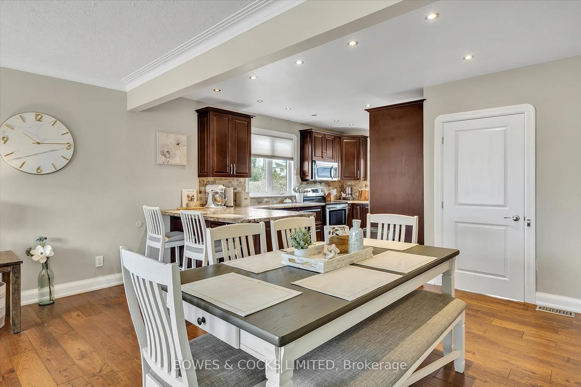 Photo 10 of 187 Wilson Road S, Oshawa, Donevan — HOMEH