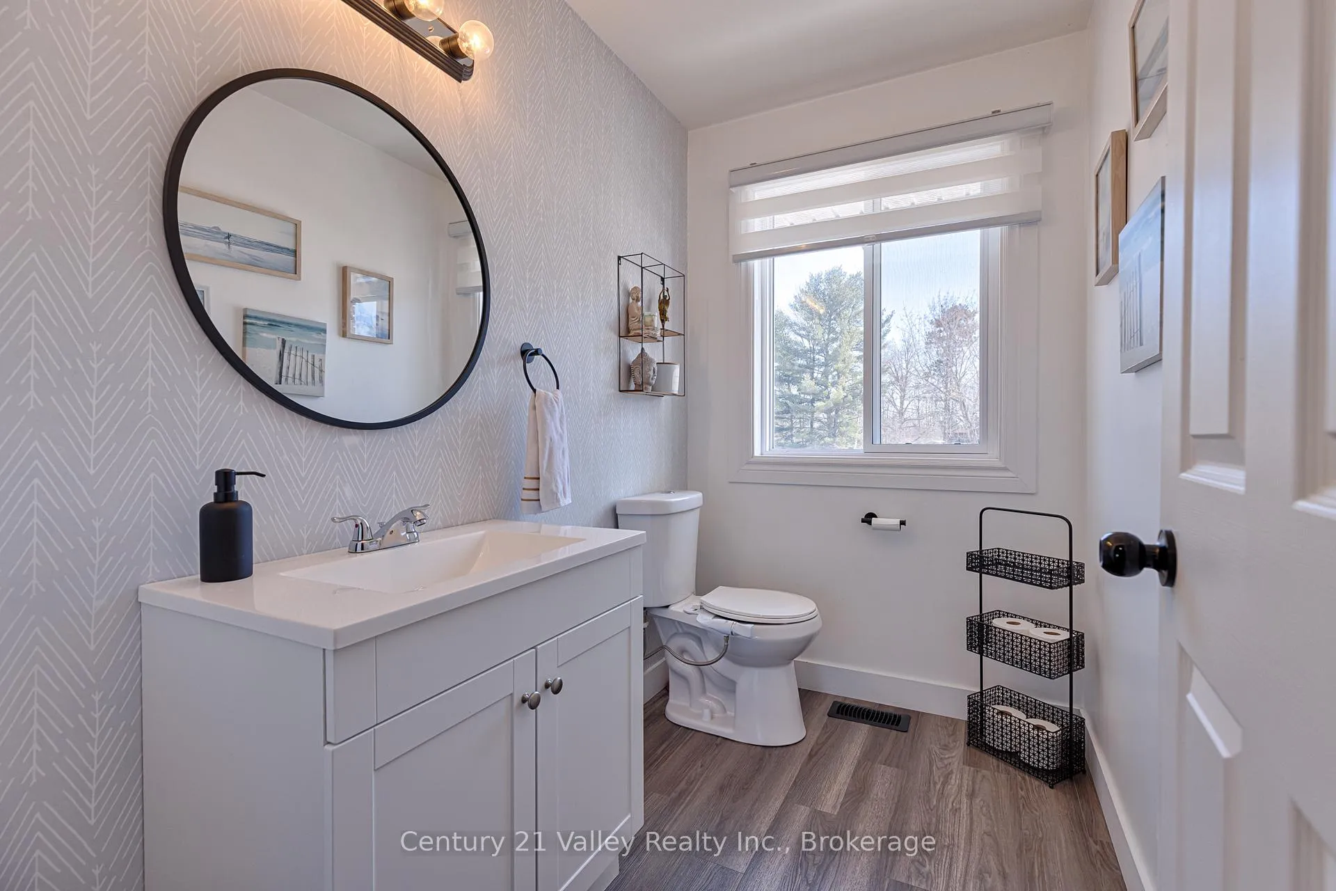 Photo 25 of 690 Pineridge Crescent, Petawawa — HOMEH