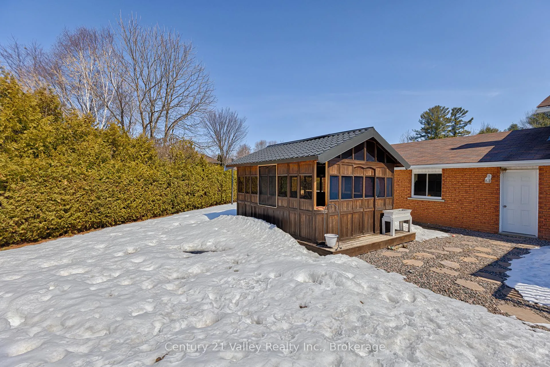 Photo 37 of 690 Pineridge Crescent, Petawawa — HOMEH