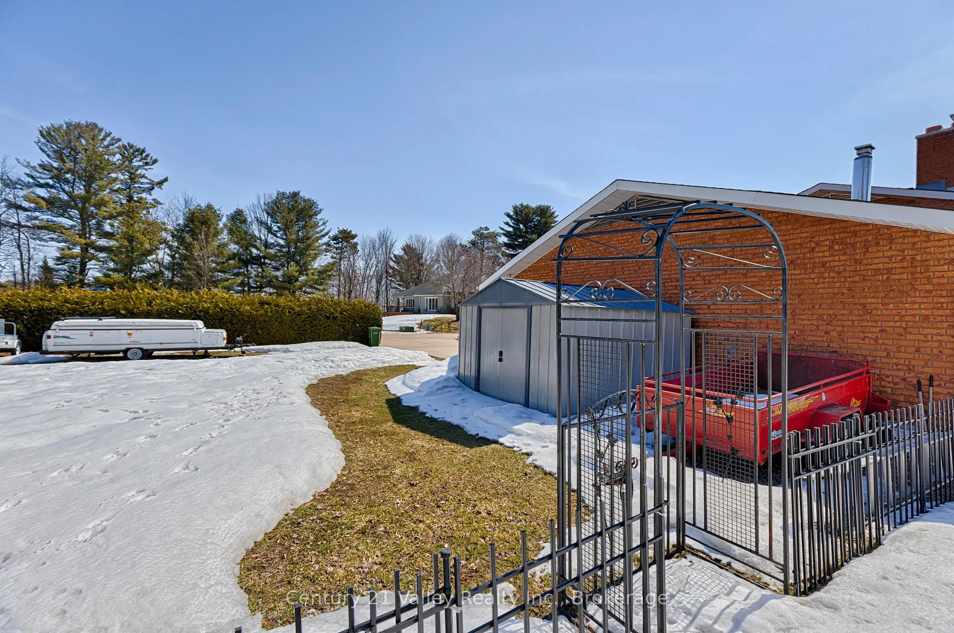Photo 41 of 690 Pineridge Crescent, Petawawa — HOMEH