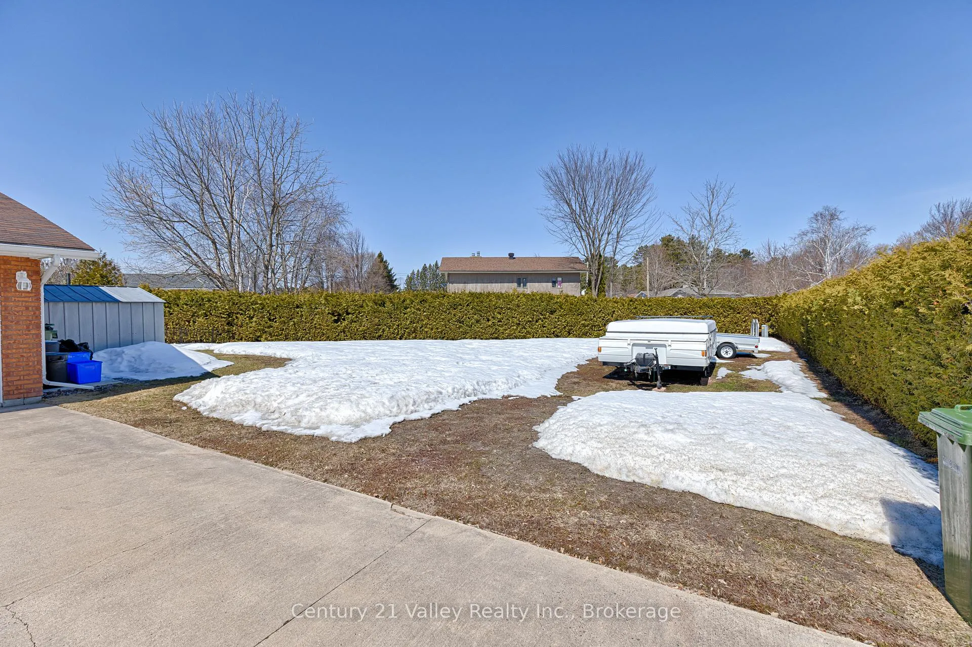 Photo 43 of 690 Pineridge Crescent, Petawawa — HOMEH